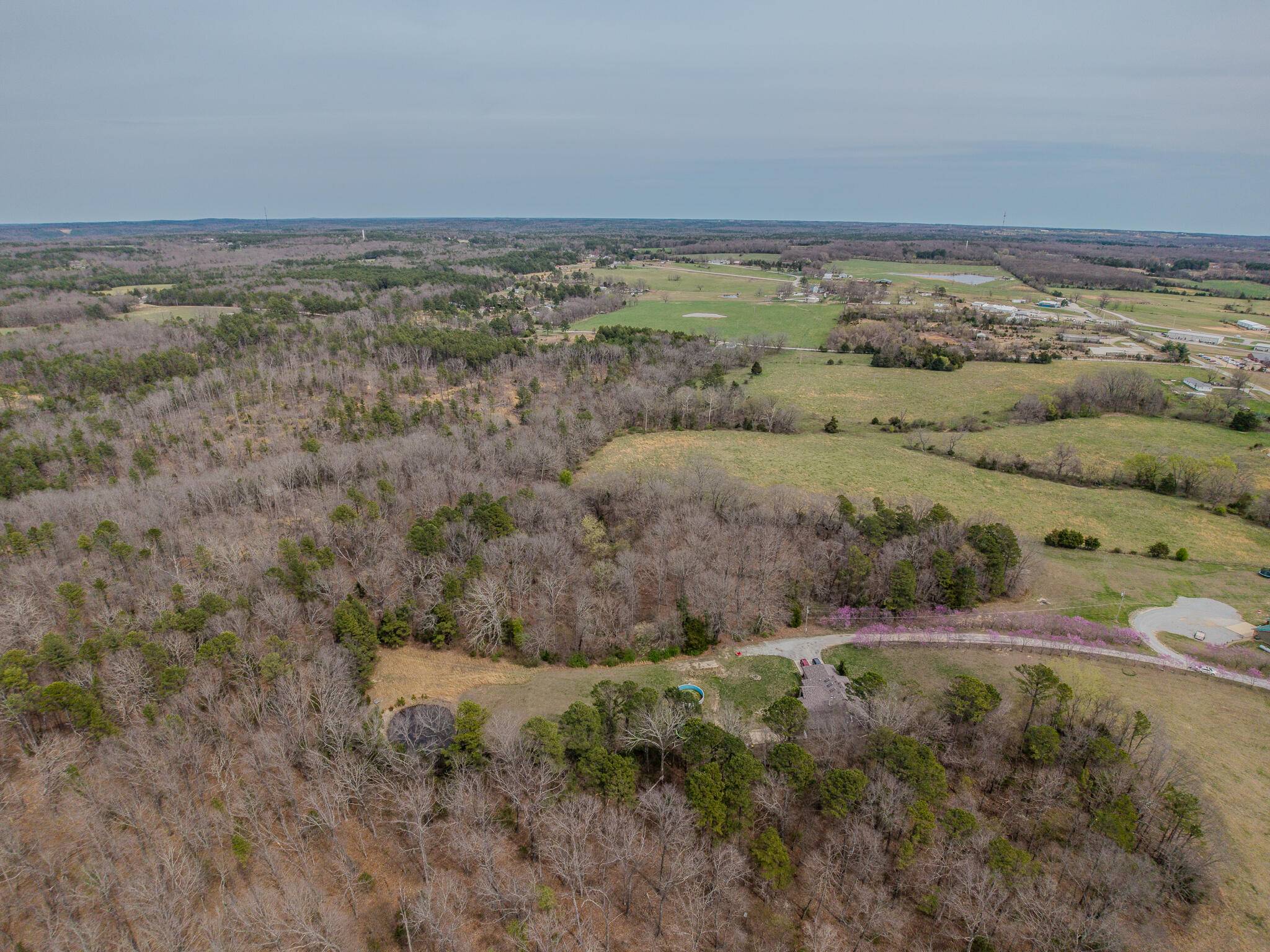 000 Oak Hill RD, Houston, MO 65483