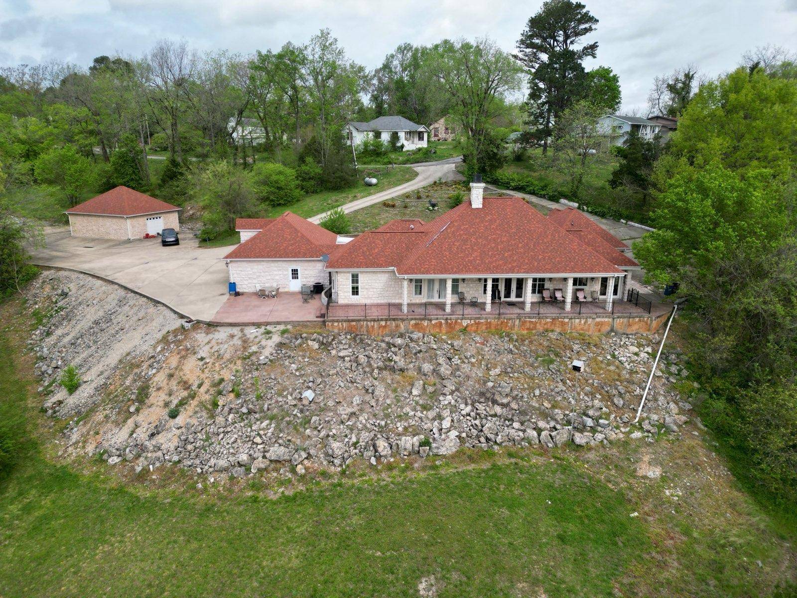 101 Cave Creek RD, Thayer, MO 65791