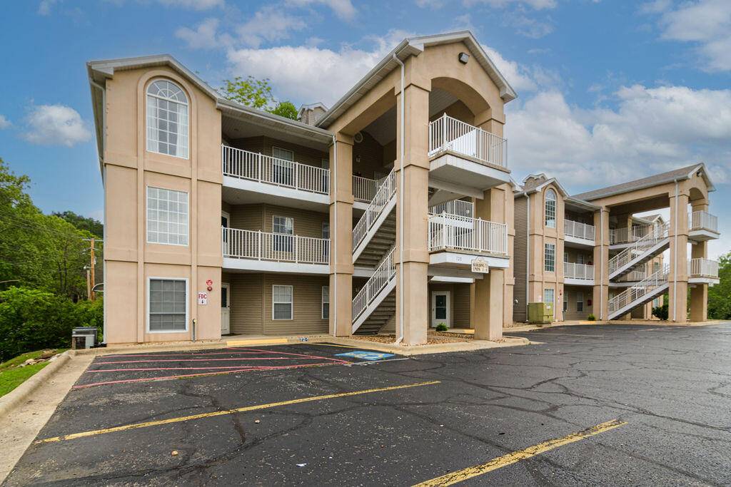 720 Fall Creek DR #3, Branson, MO 65616