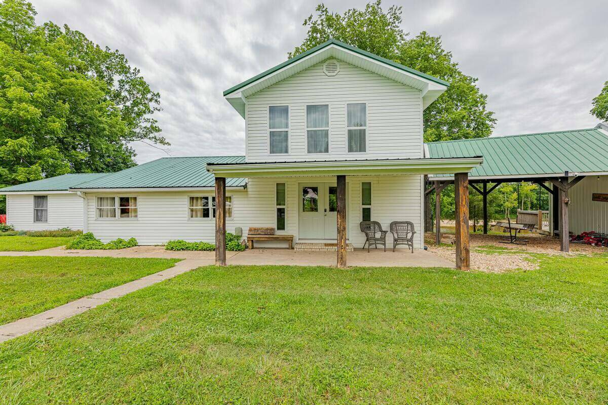 267/271 Knox LN, Noel, MO 64854