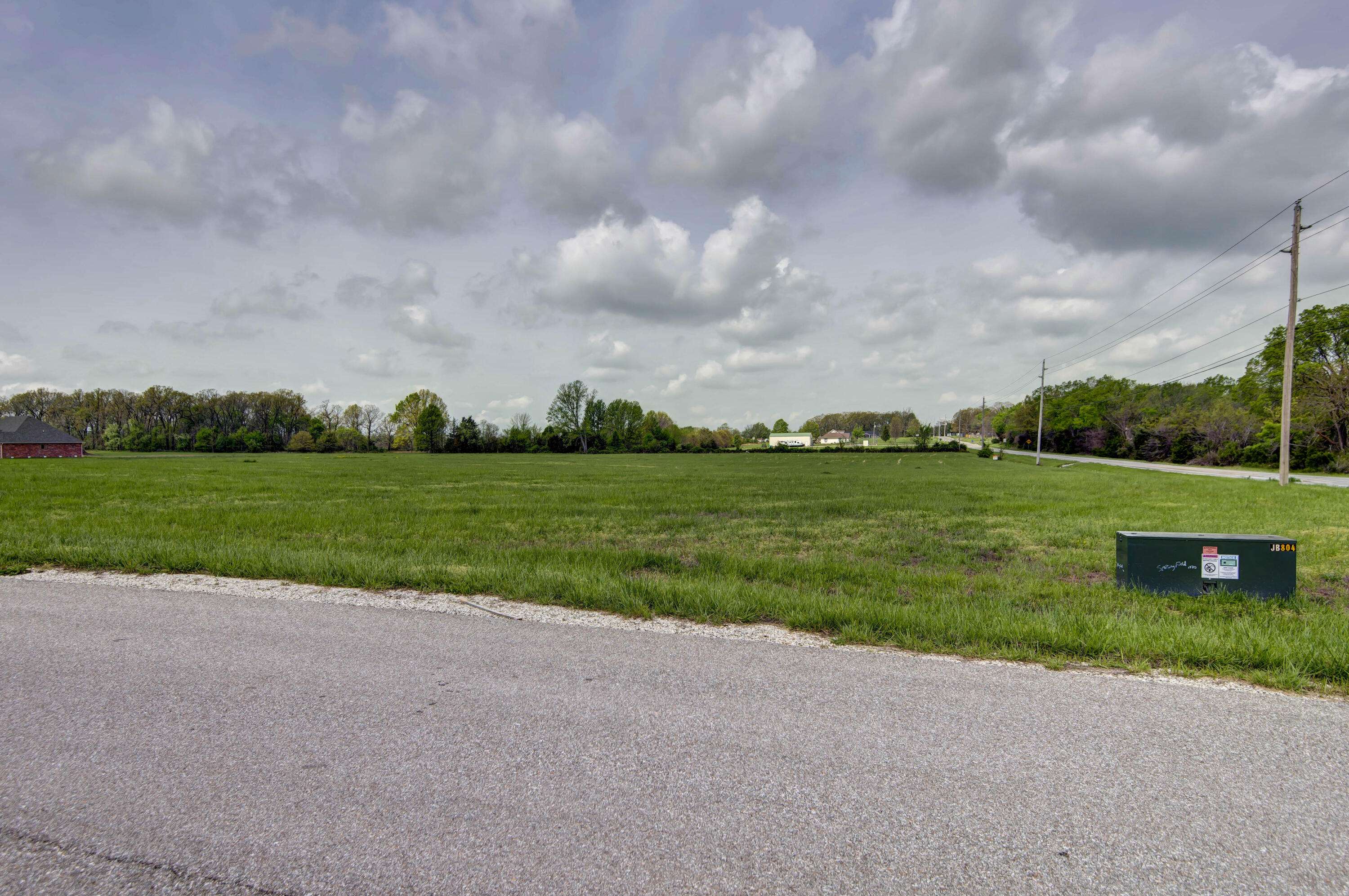 5481 N Sietz, Springfield, MO 65803
