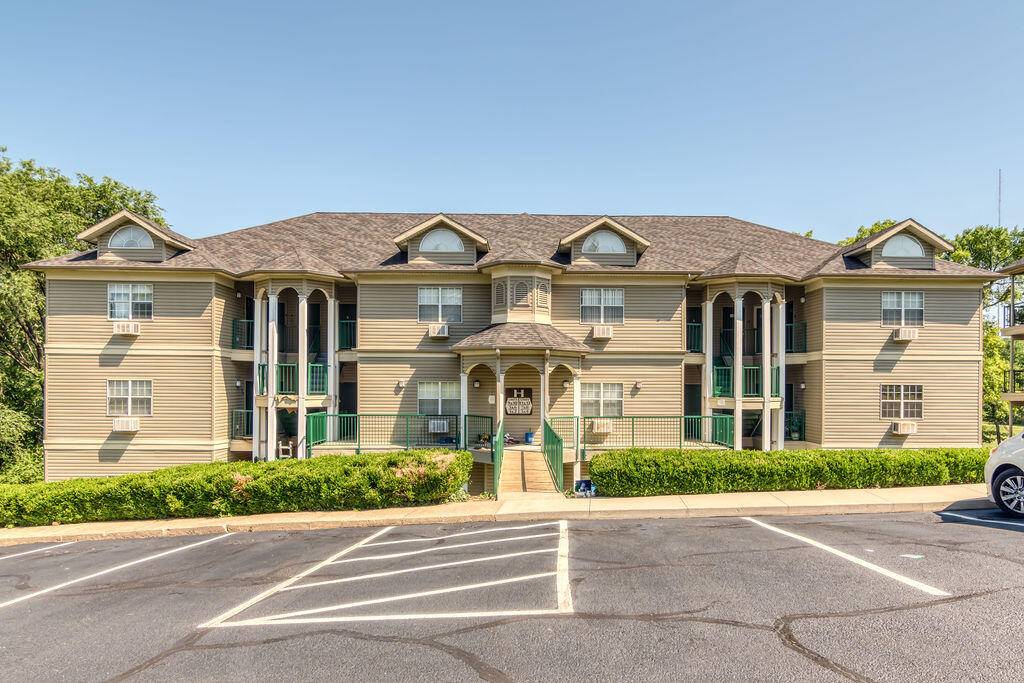813 Holiday Ridge #H-10, Branson, MO 65616