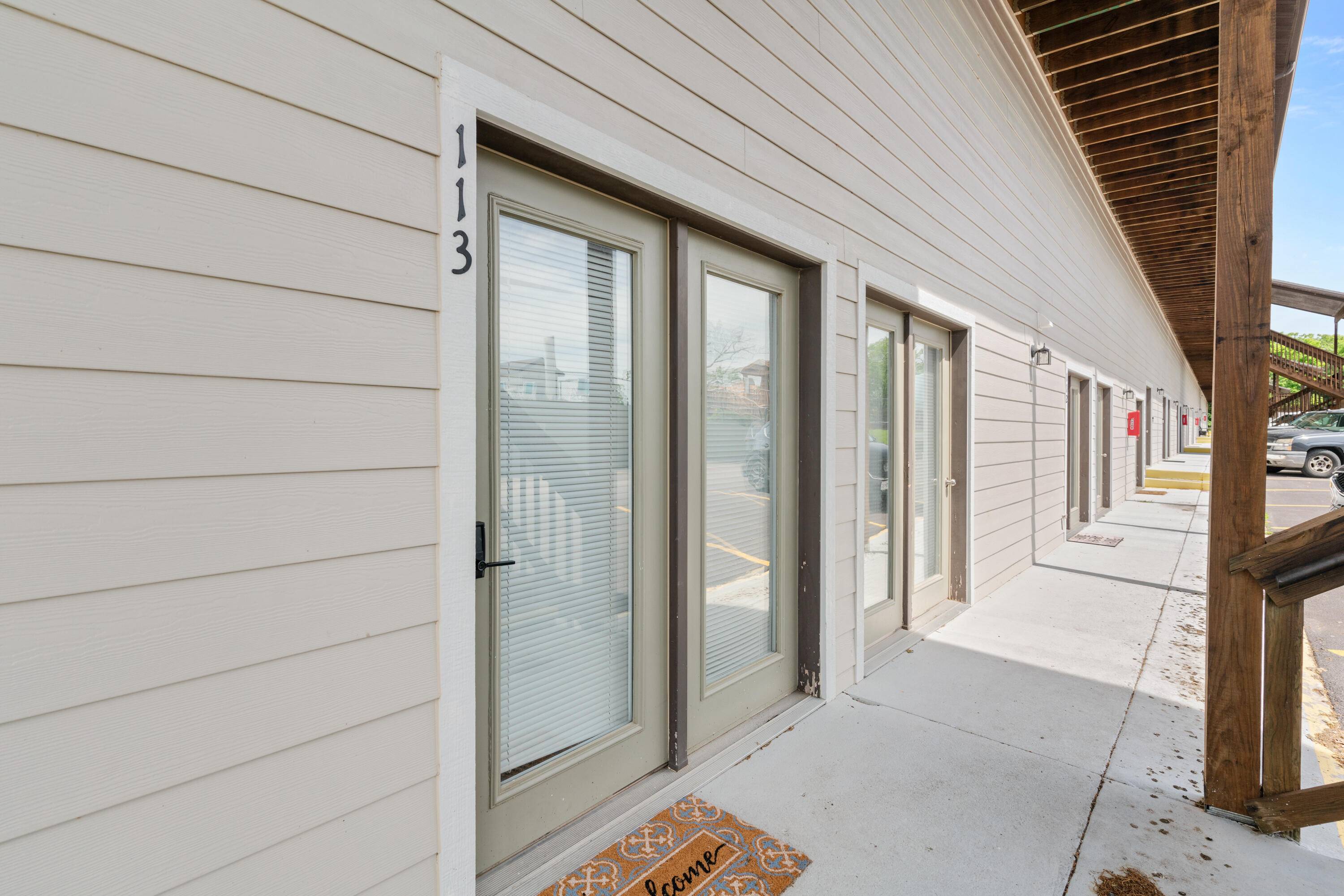 100 Getaway CIR #113, Kimberling City, MO 65686