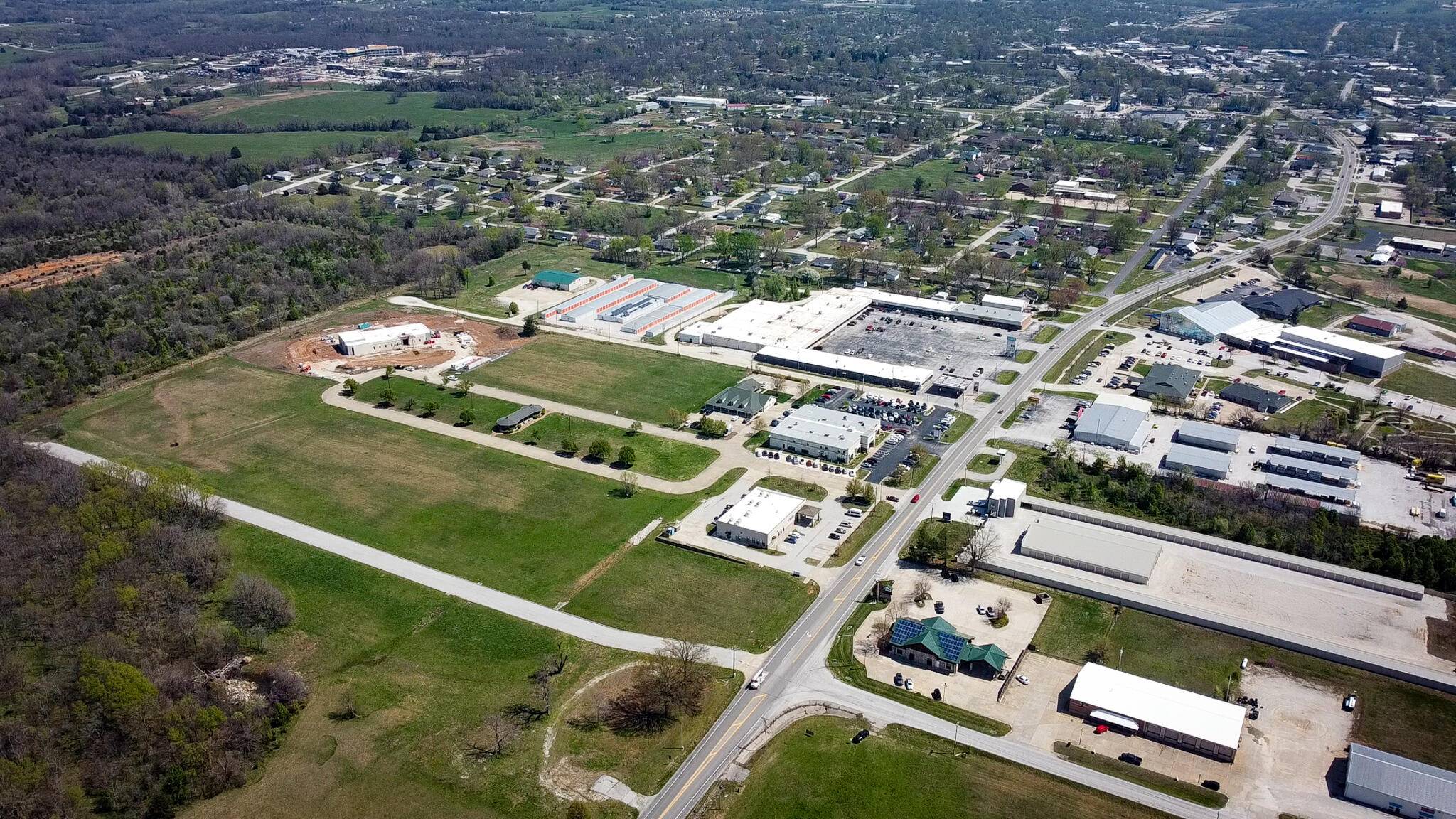 Address not disclosed, Bolivar, MO 65613