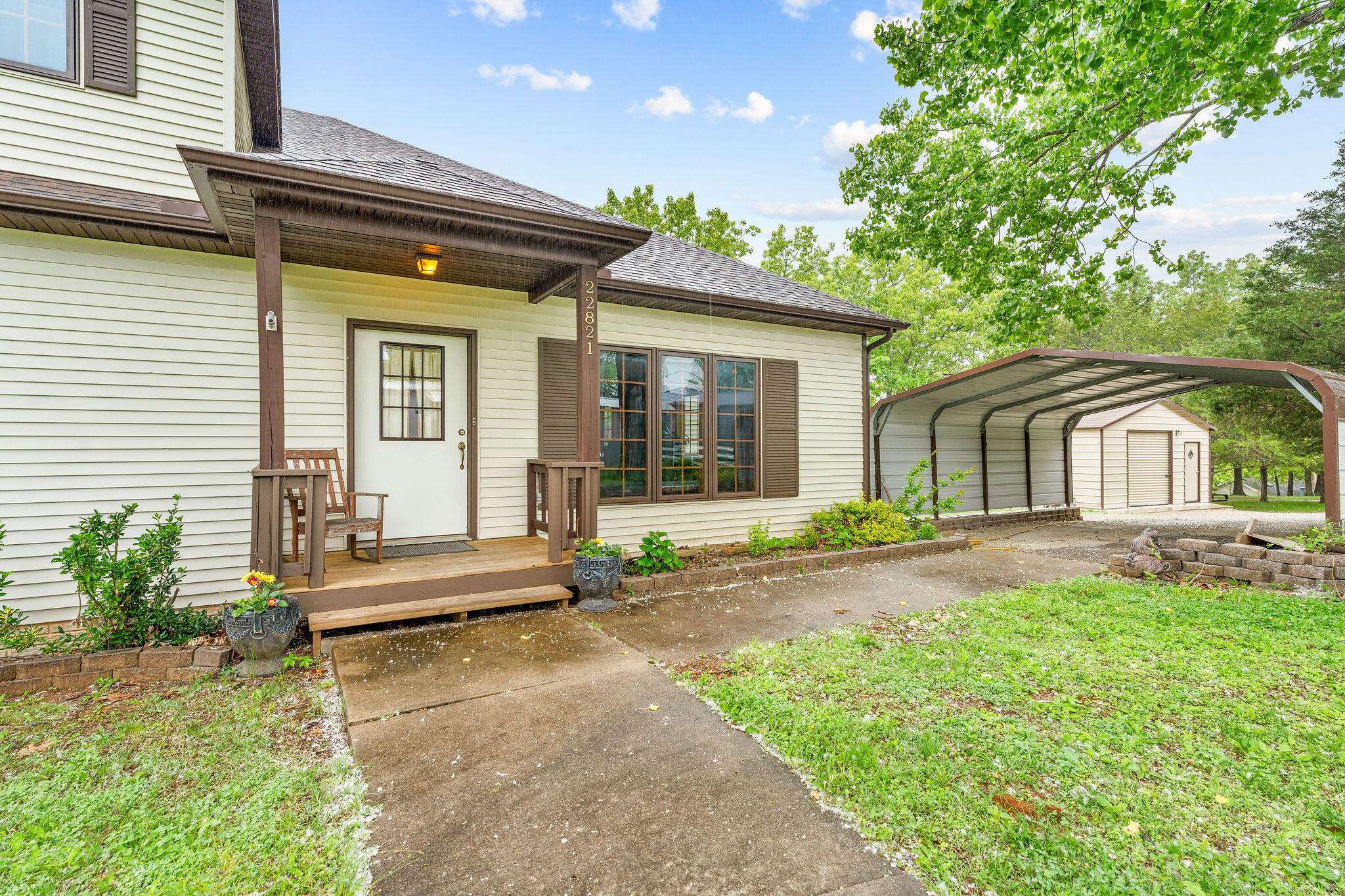 22821 Needles Eye RD, Shell Knob, MO 65747
