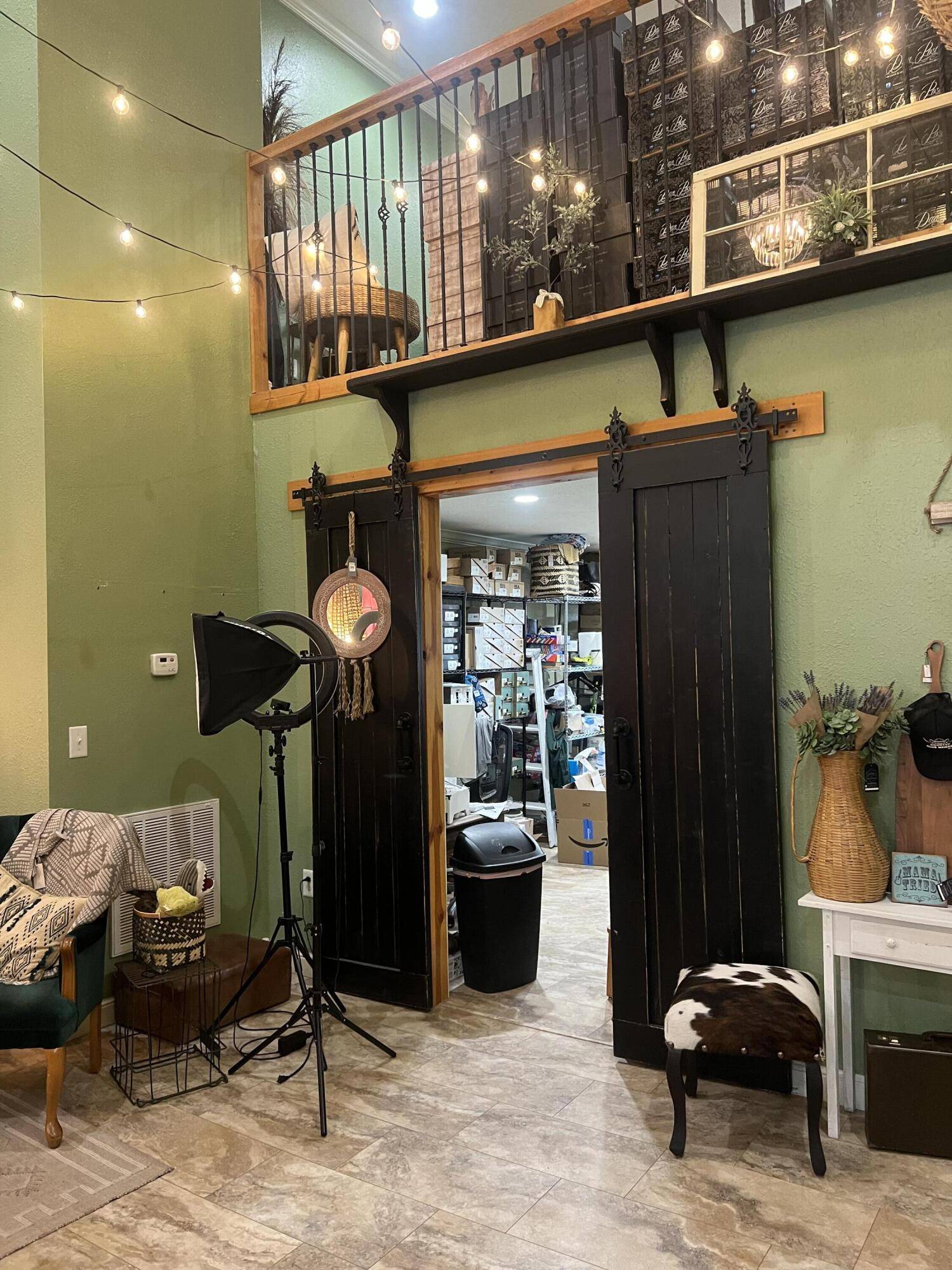 122 E Washington AVE, Ava, MO 65608