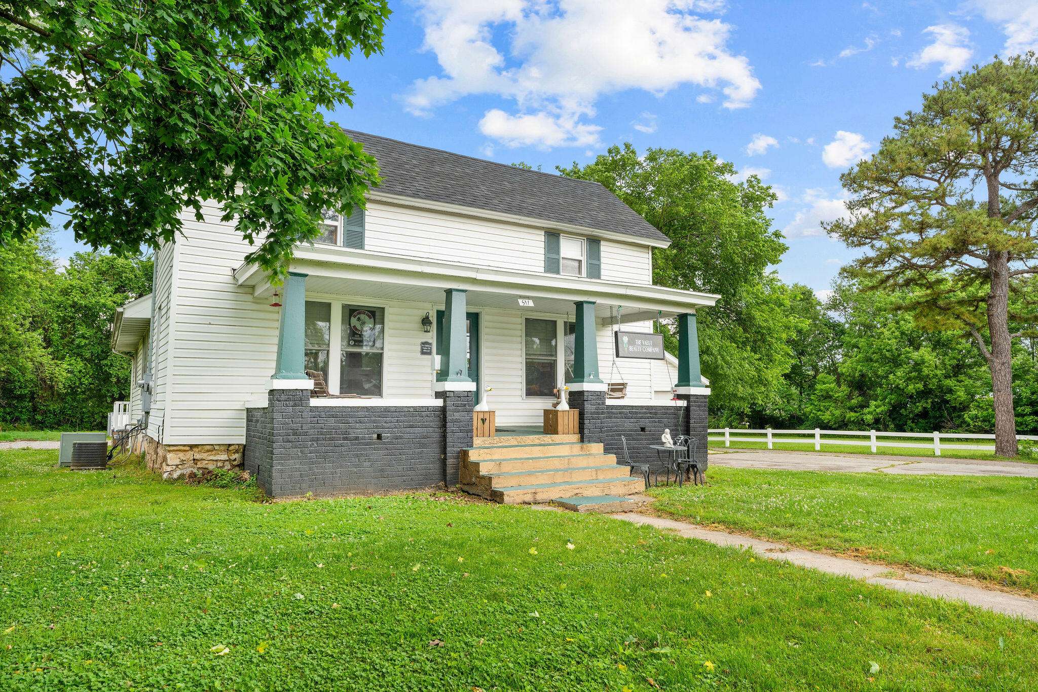 511 S Main AVE, Republic, MO 65738