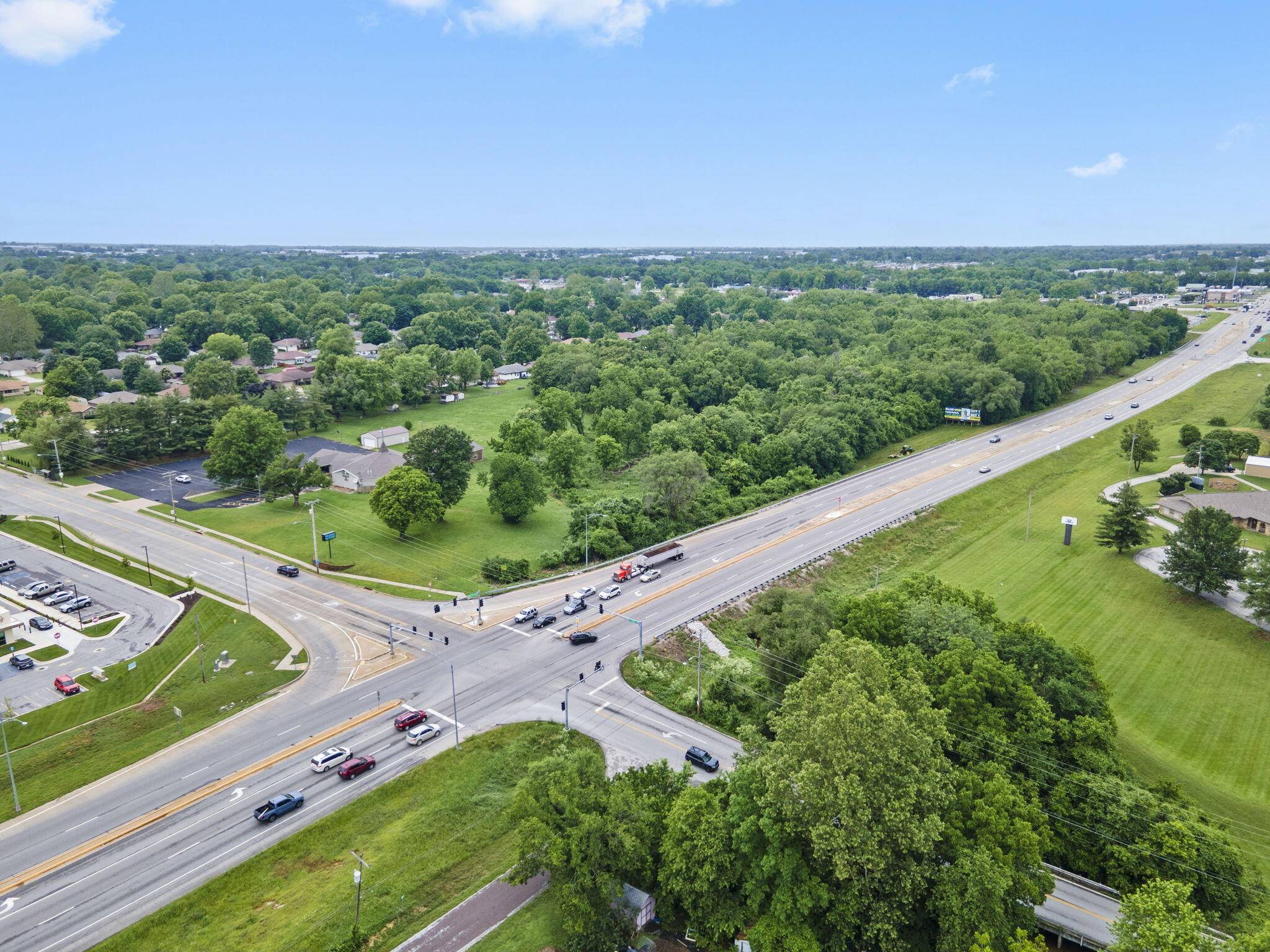 321 S West Bypass, Springfield, MO 65802