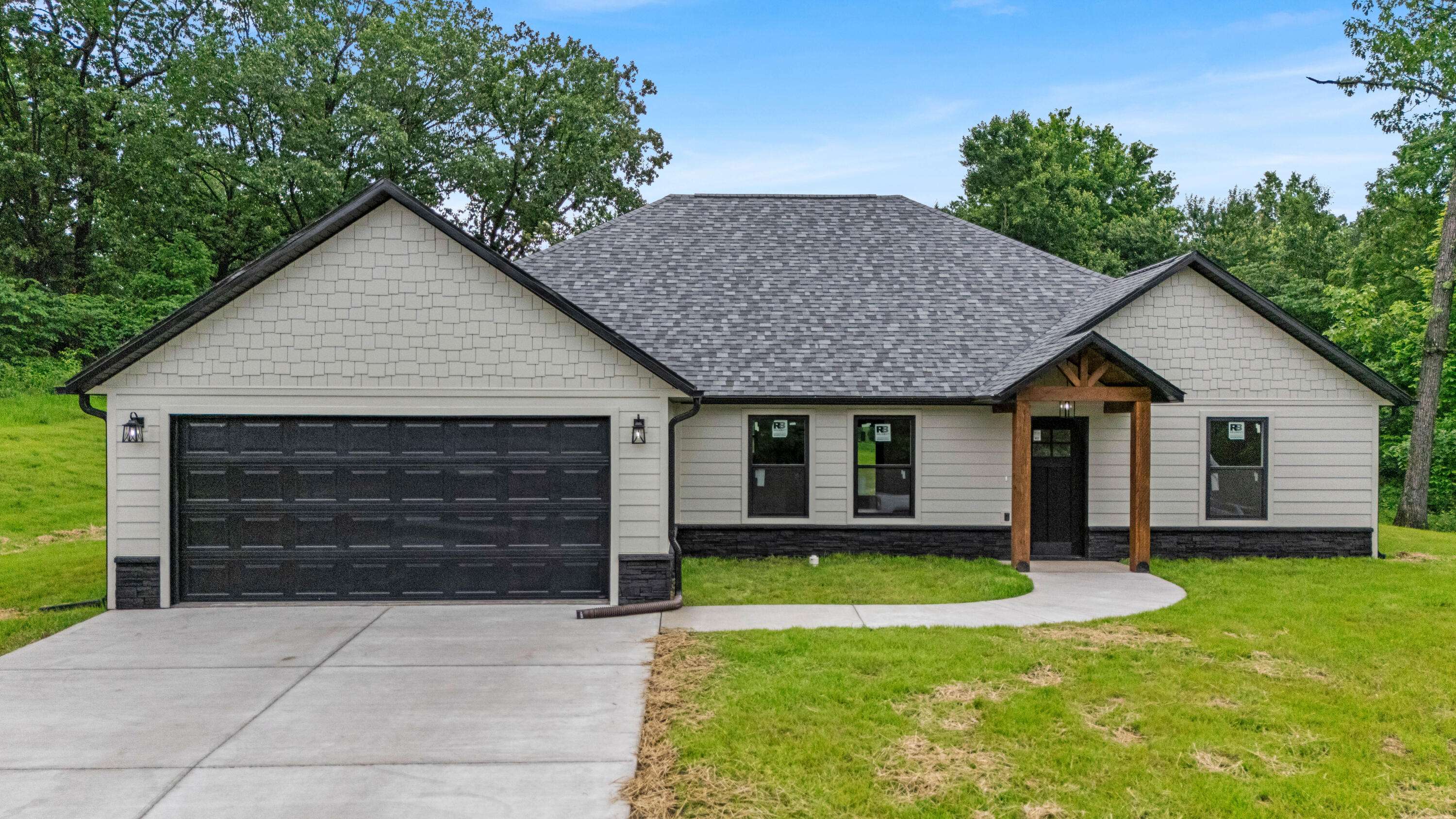 3002 Ginger DR, West Plains, MO 65775