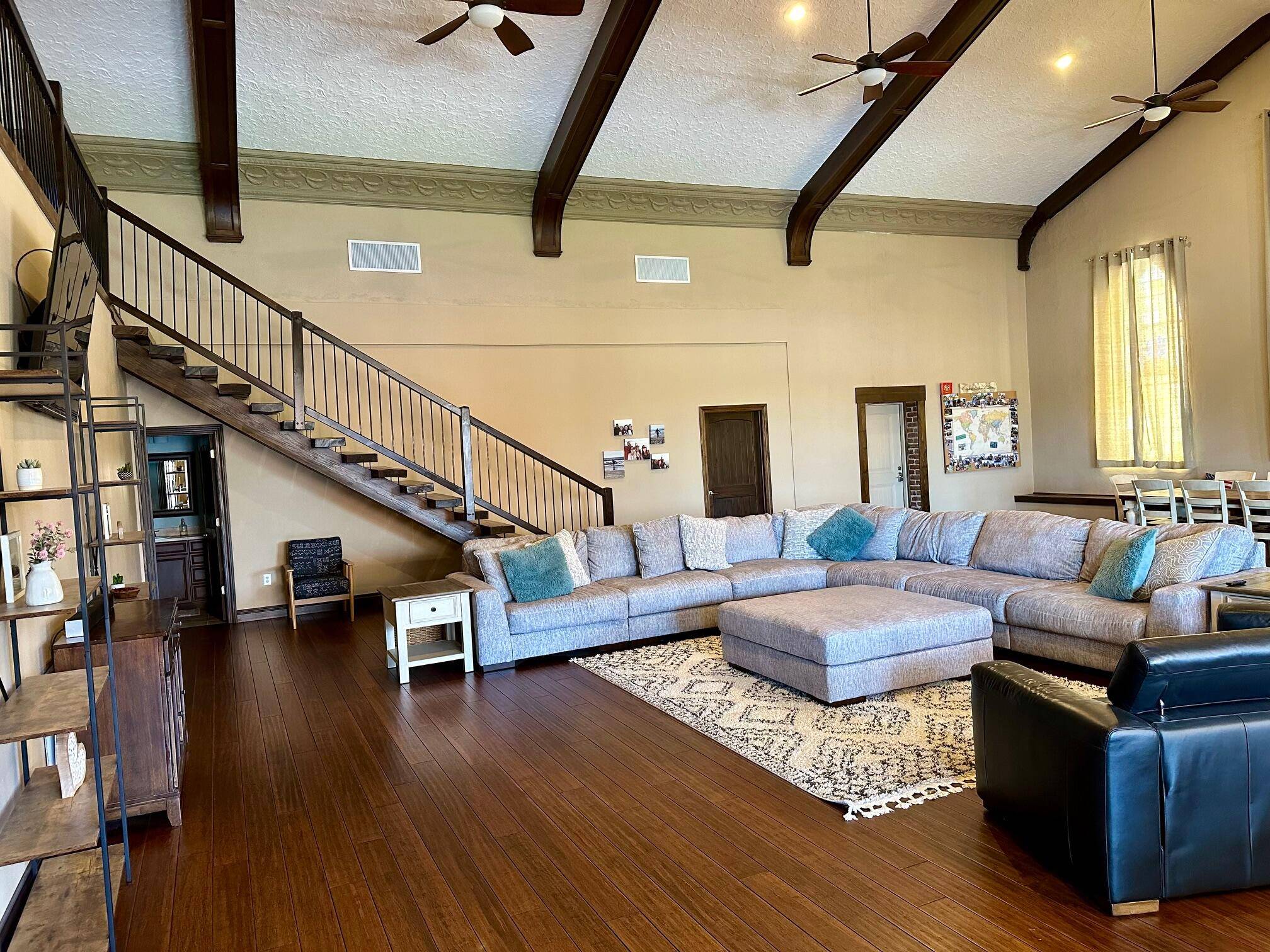 201 E Church ST, Ozark, MO 65721