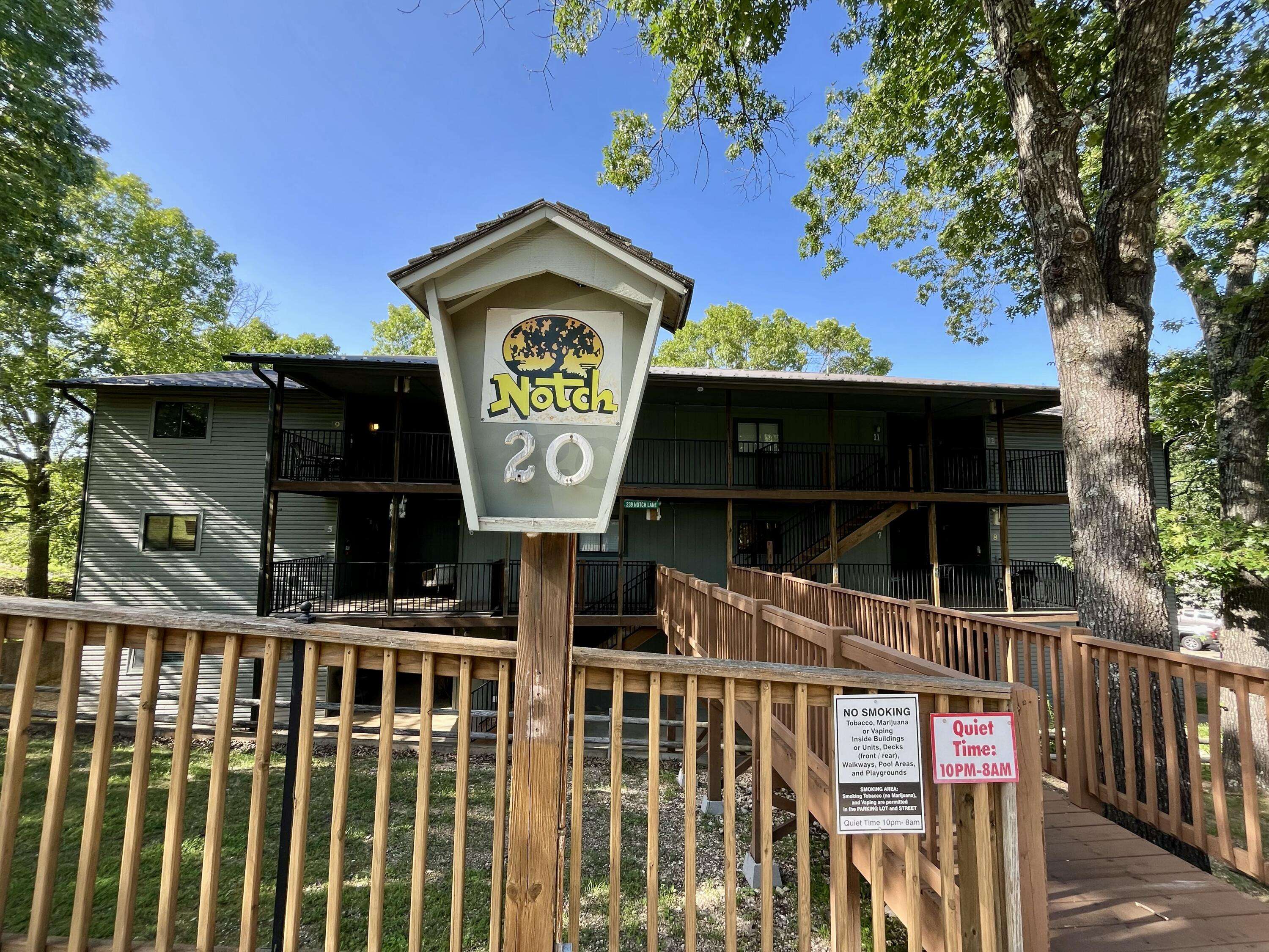 239 Notch LN #4, Branson West, MO 65737