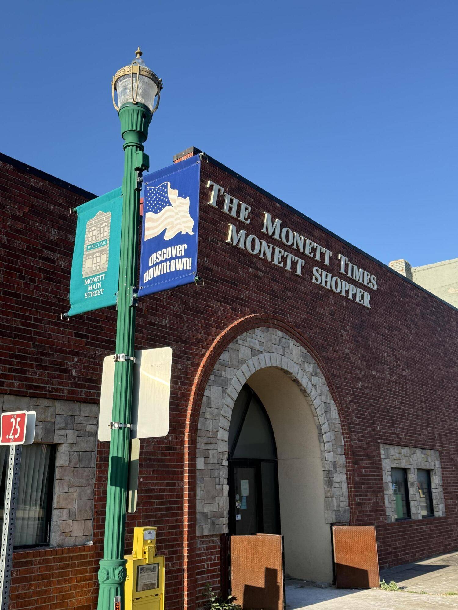 505 E Broadway ST, Monett, MO 65708