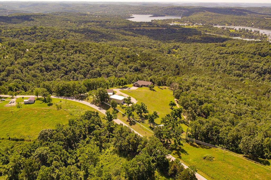 10620 W State Highway 76, Cape Fair, MO 65624