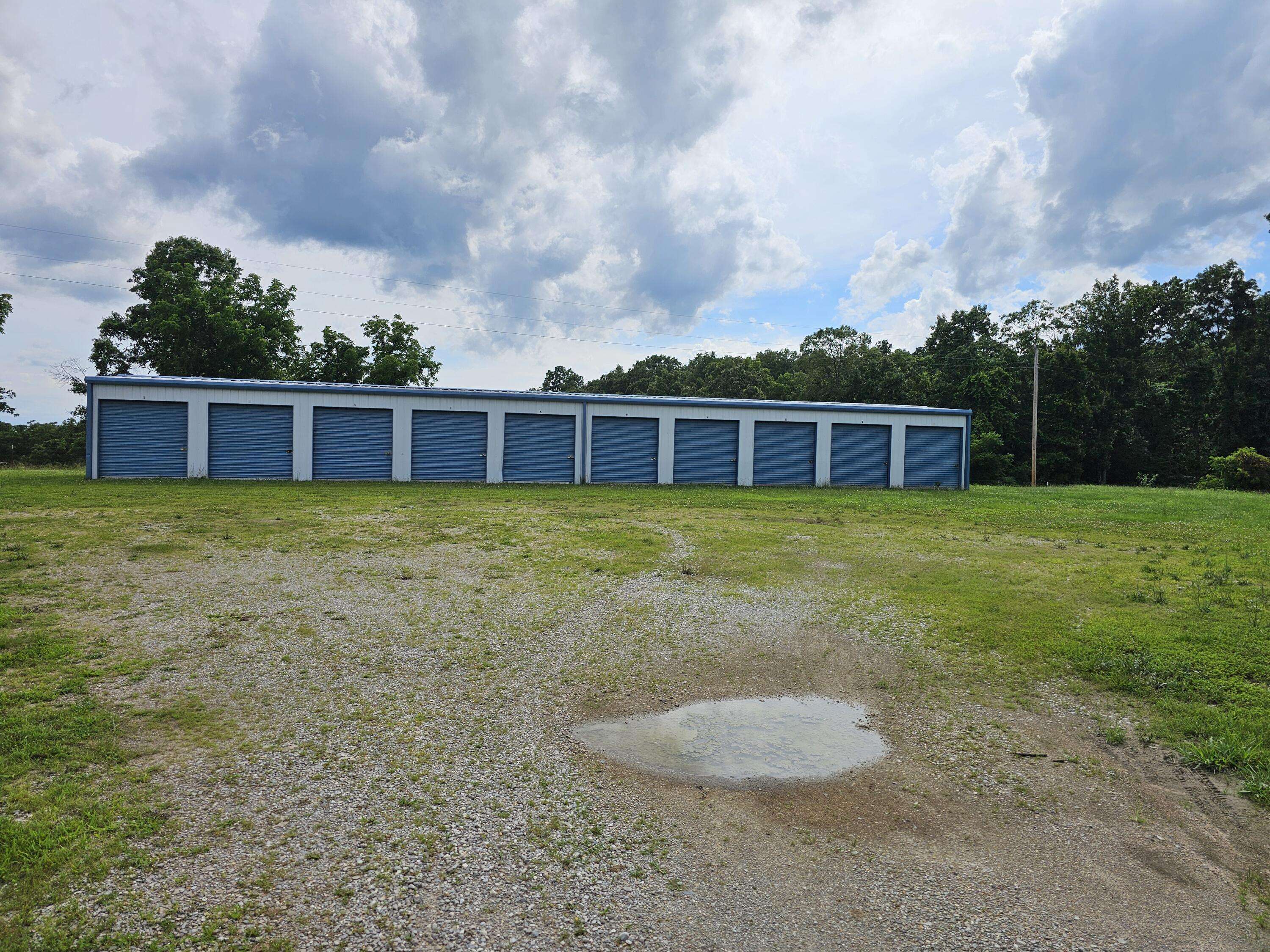 000 State Hwy Jj, Squires, MO 65755