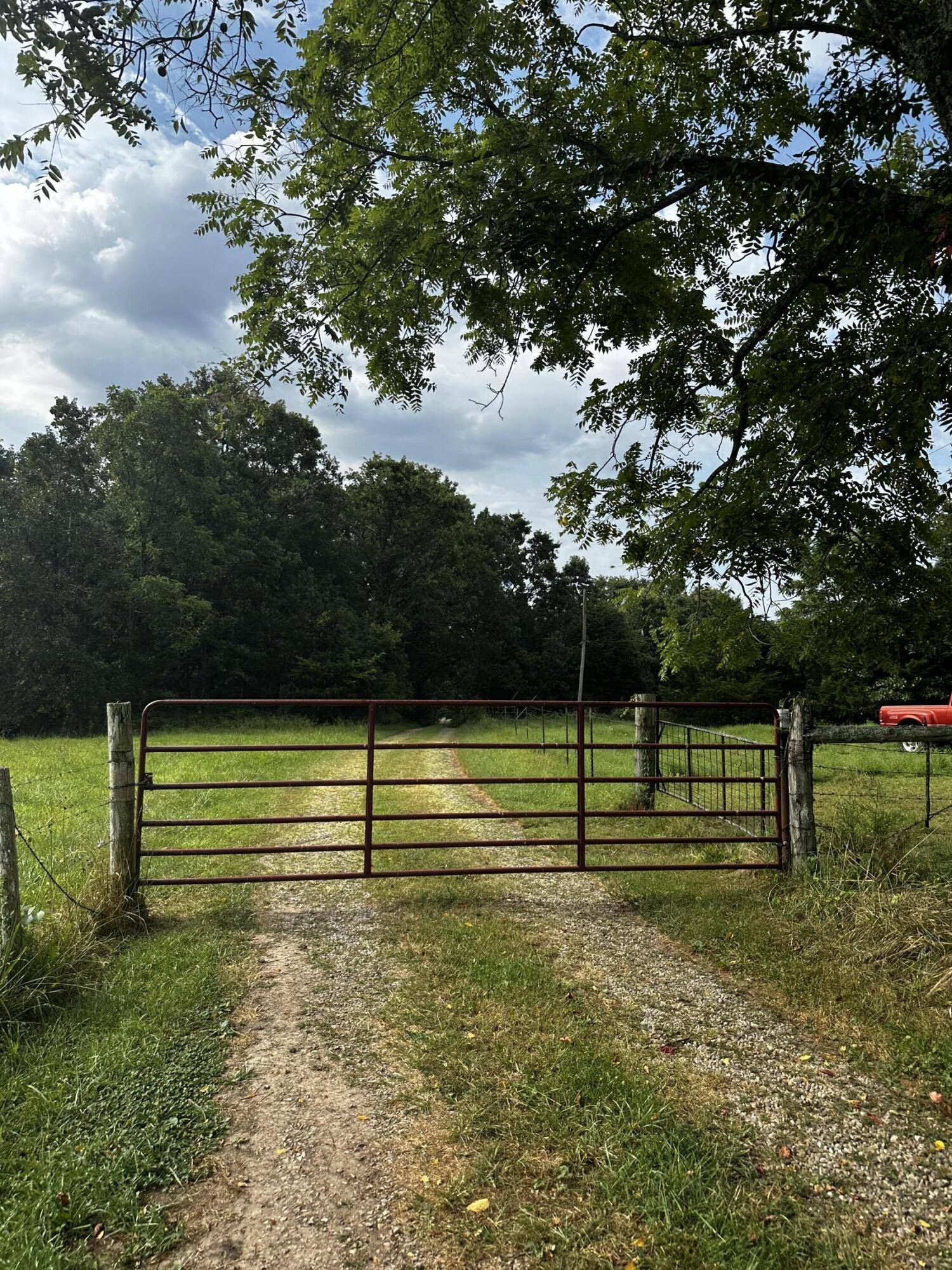 000 Crewse DR, Huggins, MO 65484