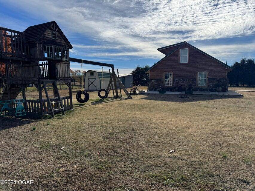 895 Lawrence 2150, Wentworth, MO 64873