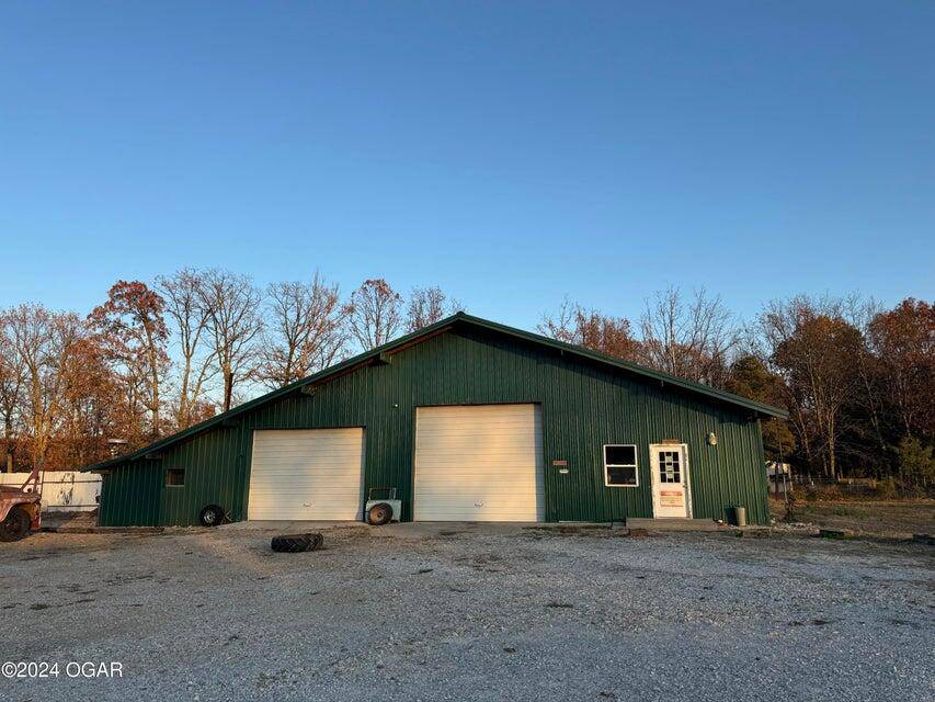 895 Lawrence 2150, Wentworth, MO 64873