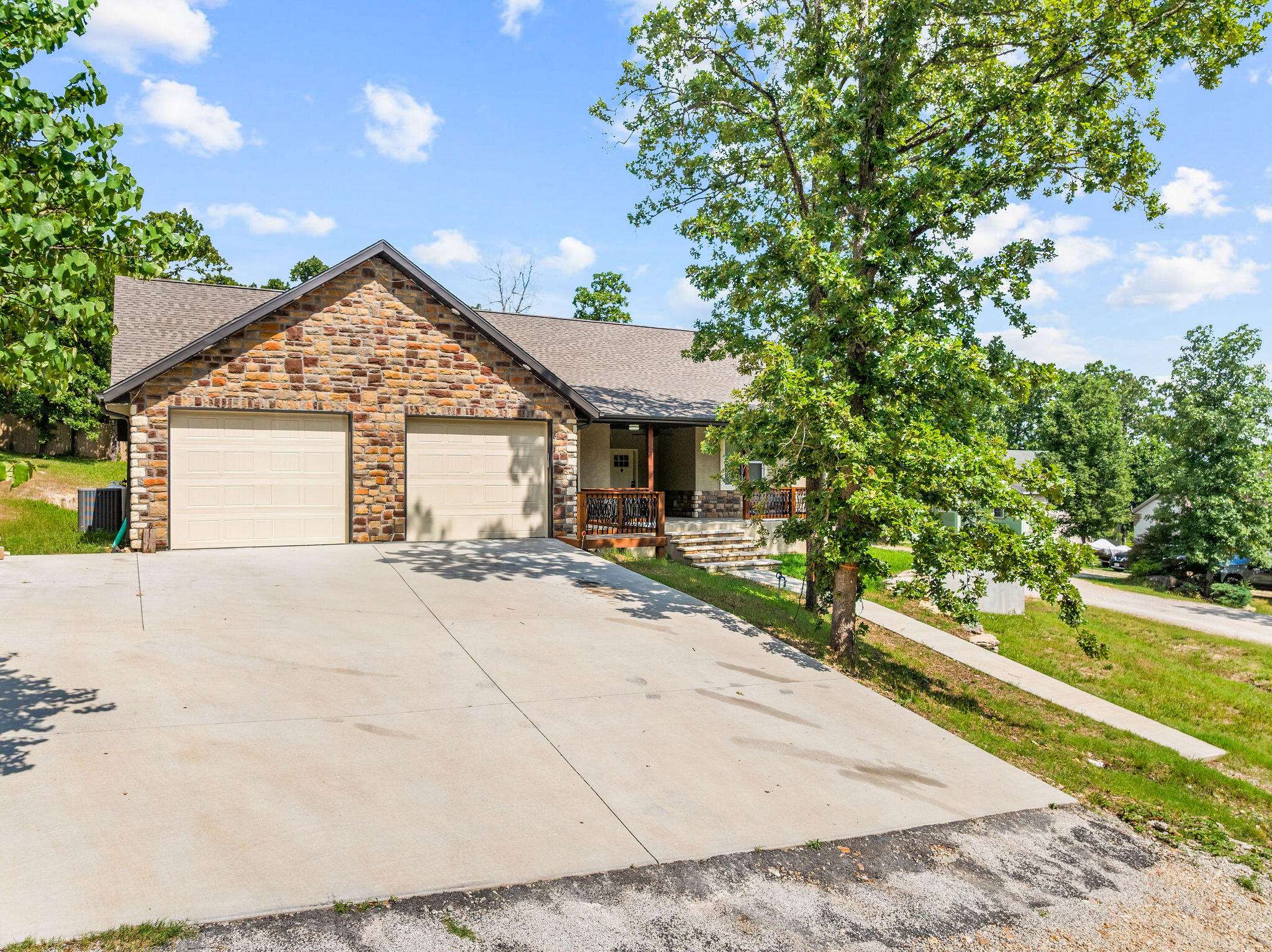122 Thomas Eugene DR, Branson, MO 65616