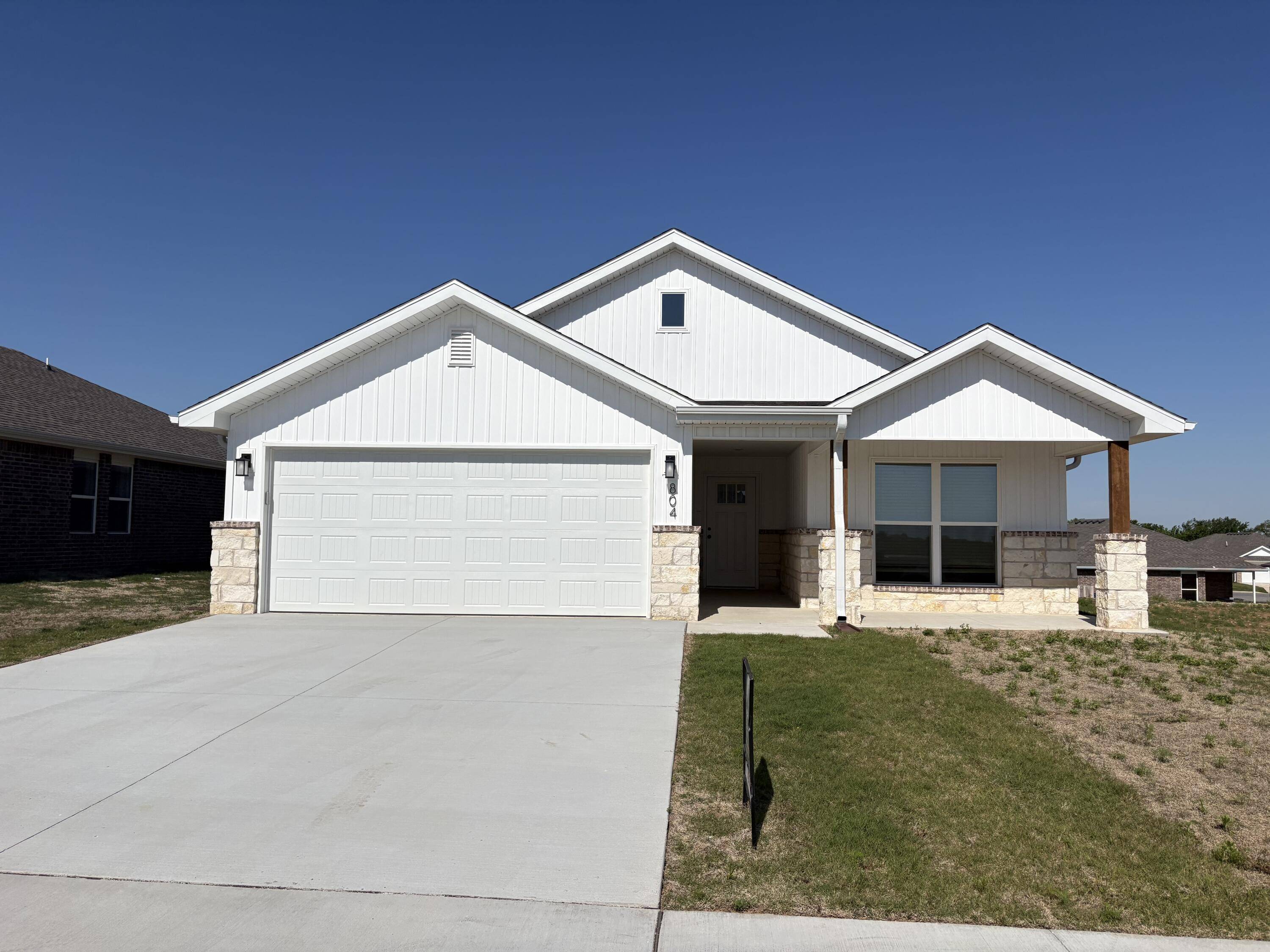 804 Aberdeen AVE, Carl Junction, MO 64834
