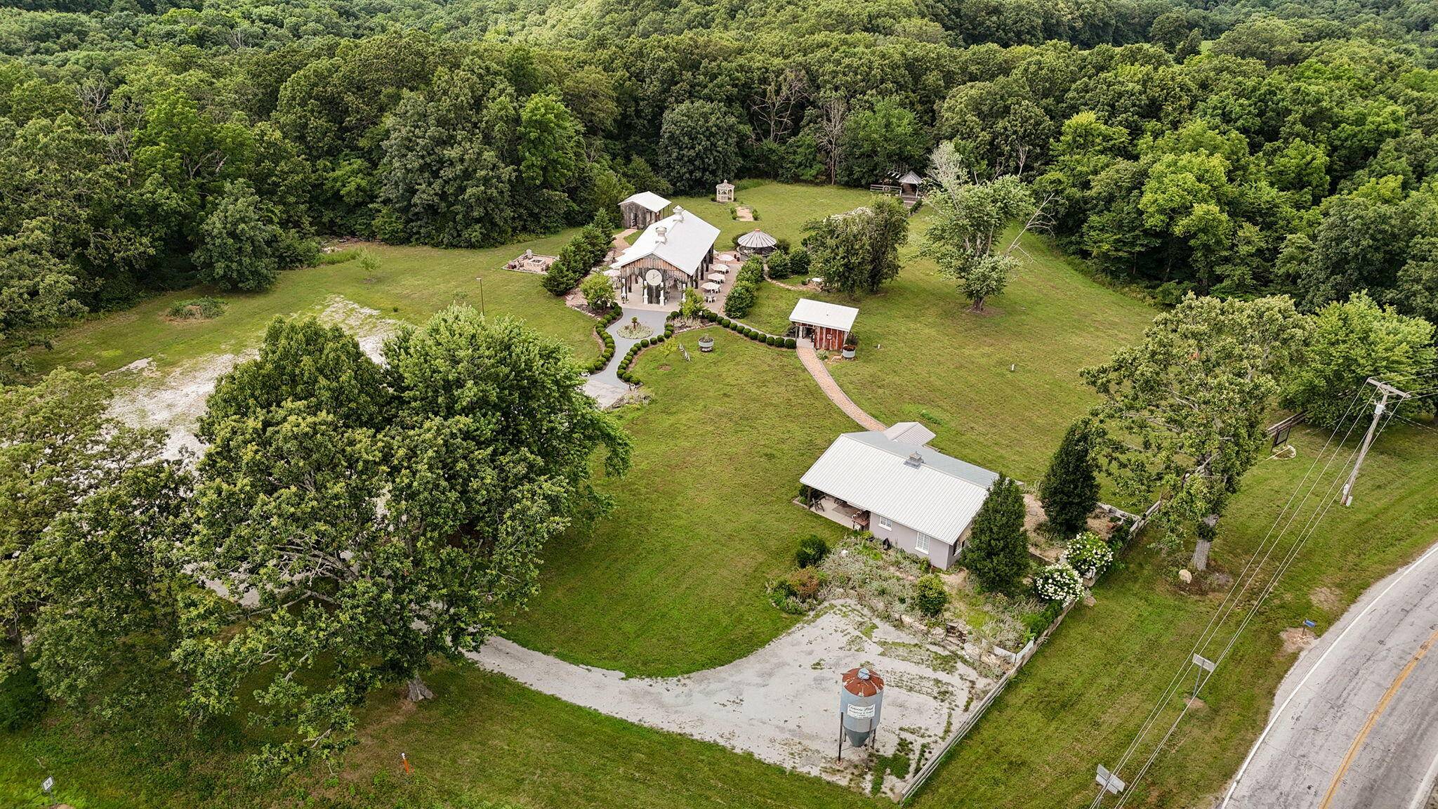 149 State Highway H, Chadwick, MO 65629