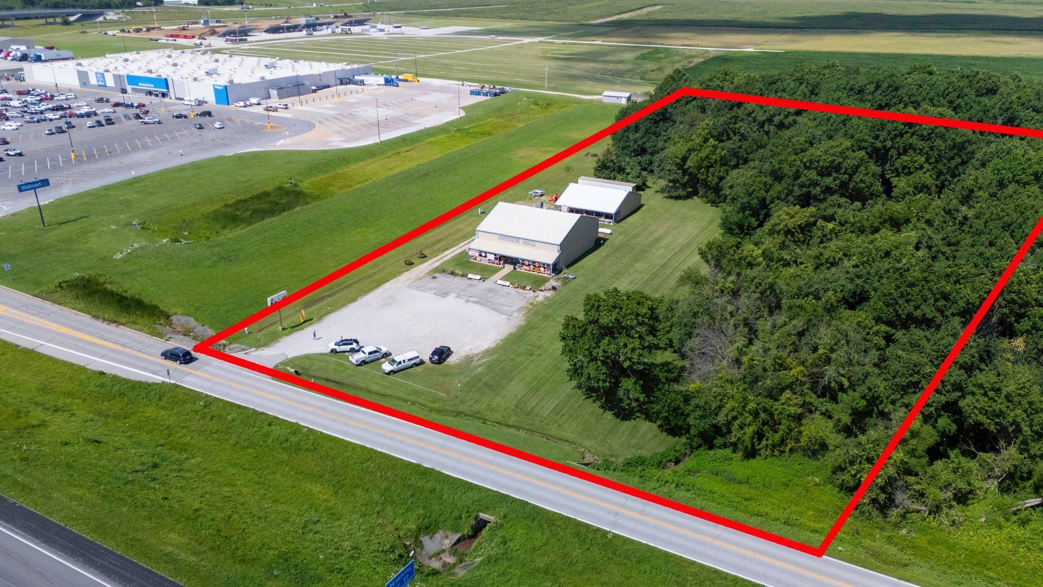 13 SW 1st LN, Lamar, MO 64759