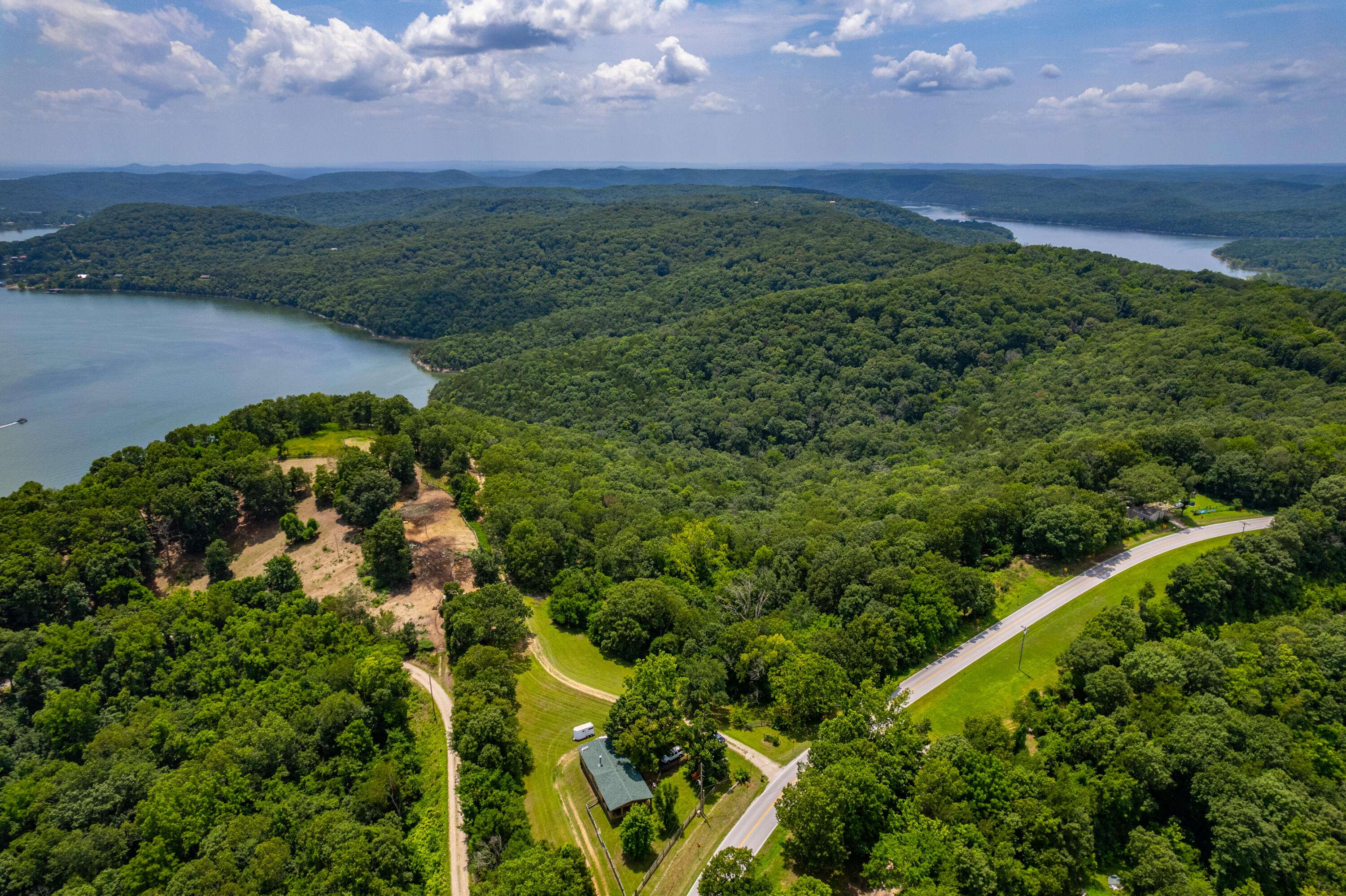 16 Acres Cliffside DR, Galena, MO 65656