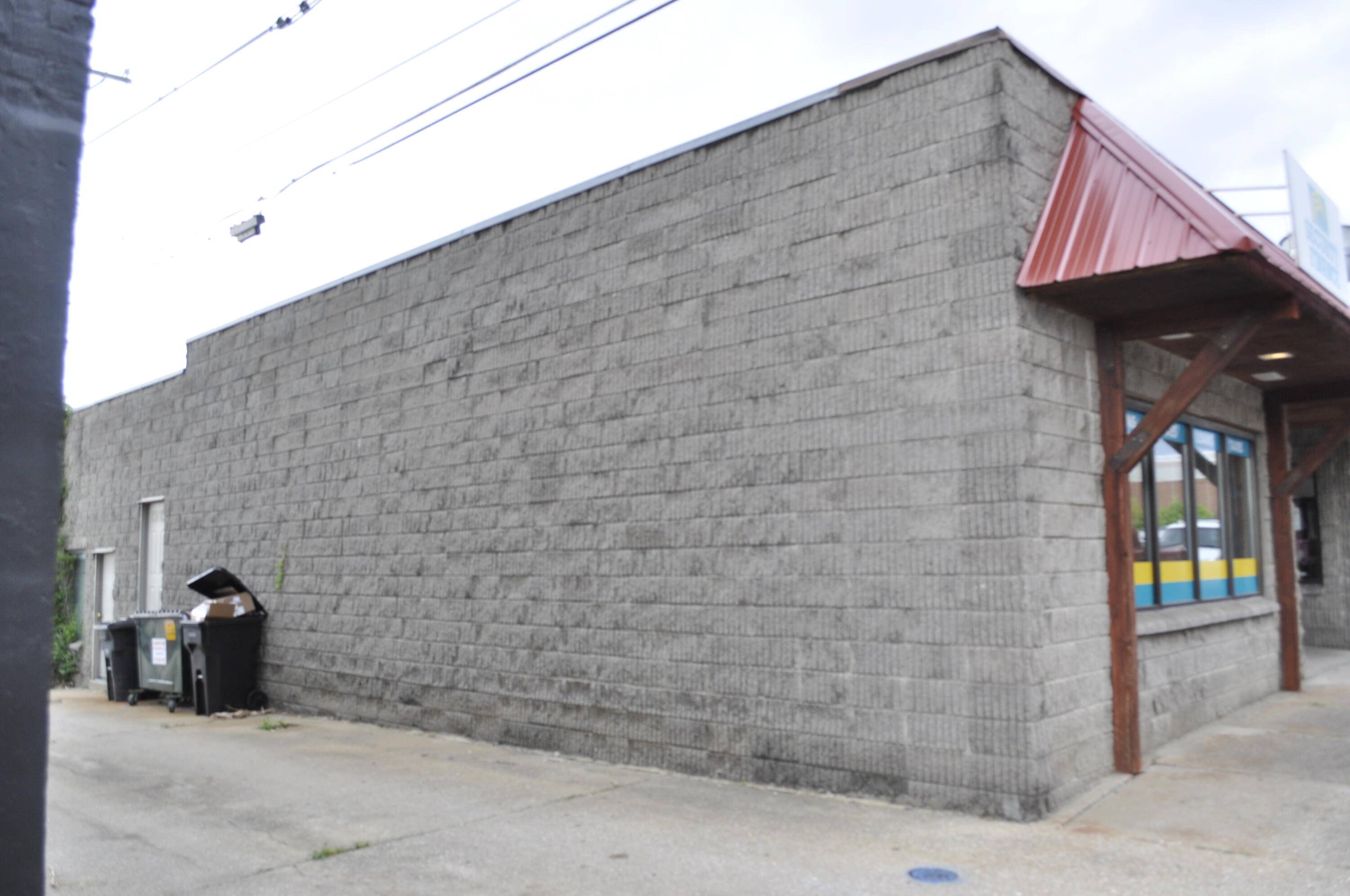 113 N Main AVE, Bolivar, MO 65613