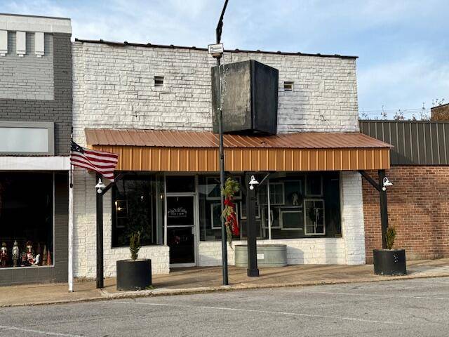 122 West 1st Street, Mountain View, MO 65548