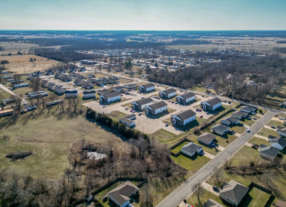 2176 Beck Lane, Lebanon, MO 65536