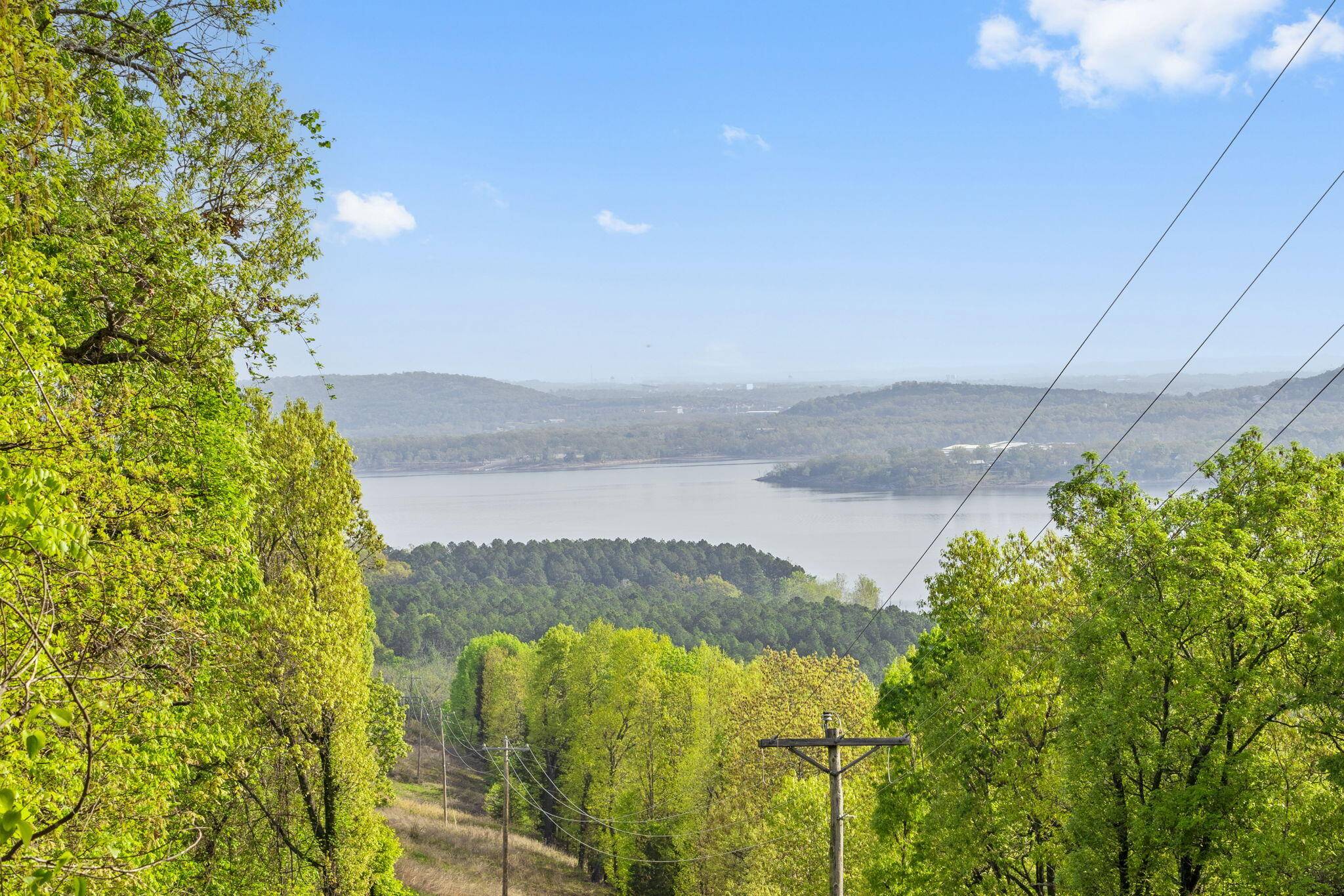 Lot 2 Cambridge DR, Blue Eye, MO 65611