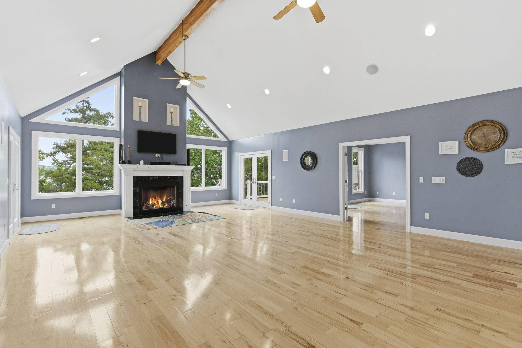 317 Scenic DR, Hollister, MO 65672