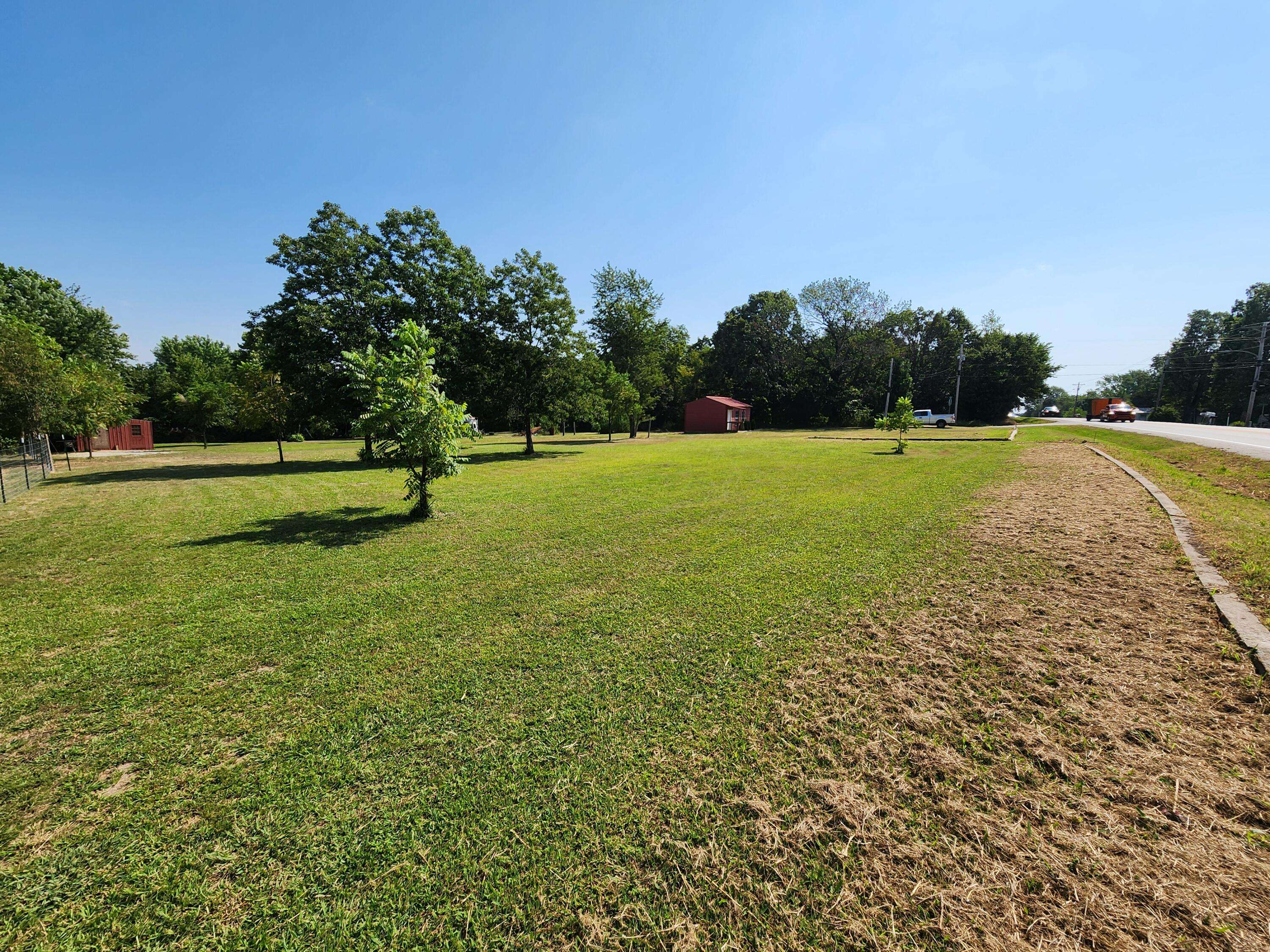 27669 Ross RD, Seligman, MO 65745