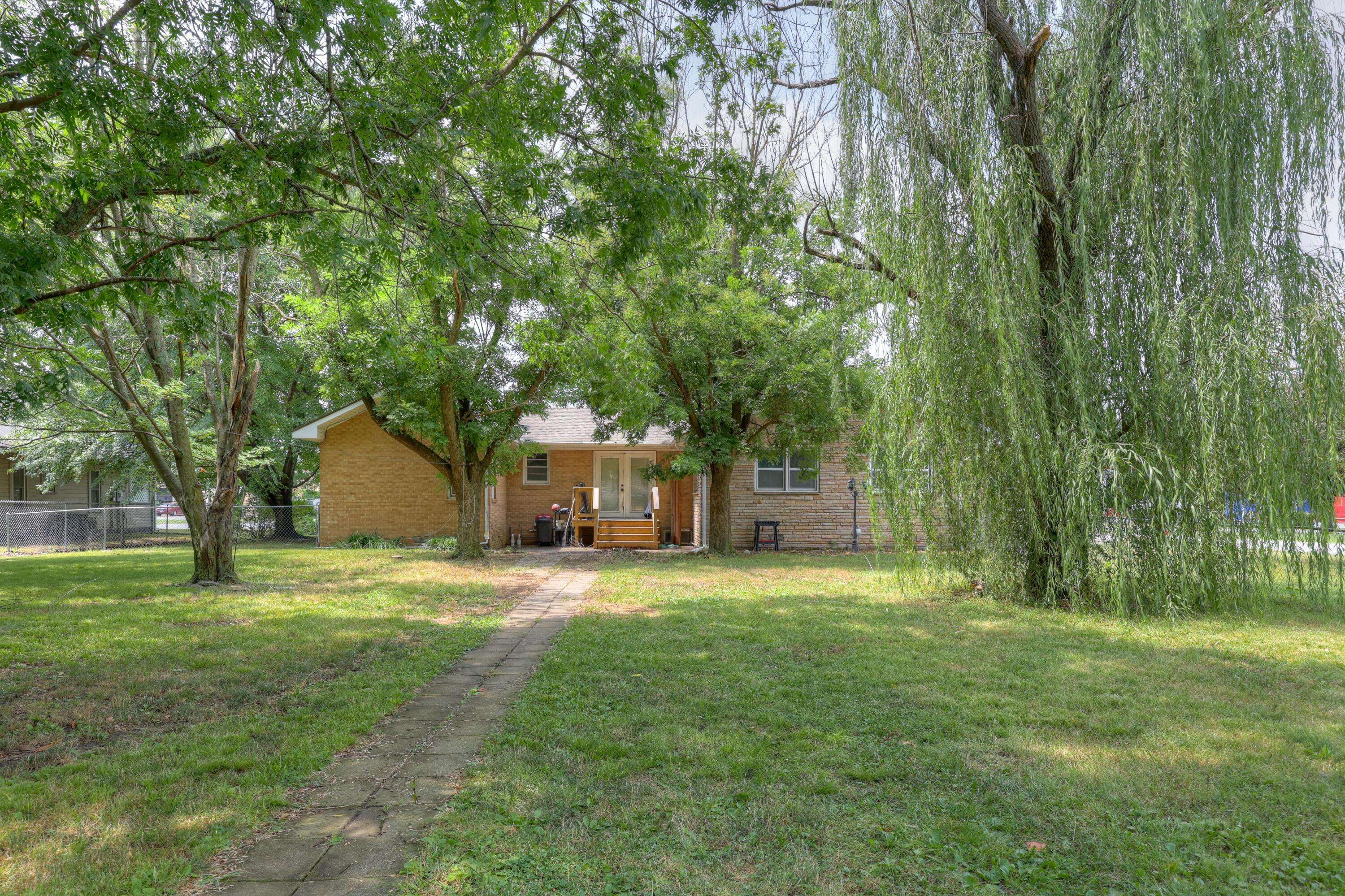 4094 Parkview DR, Frontenac, KS 66763