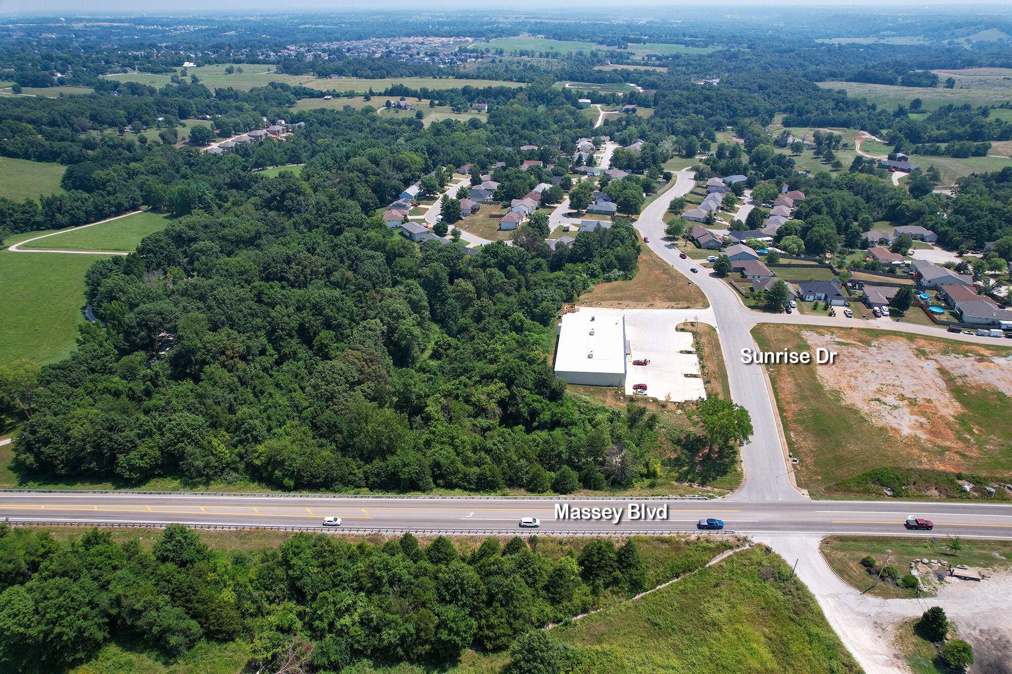 287 Sunrise DR, Nixa, MO 65714