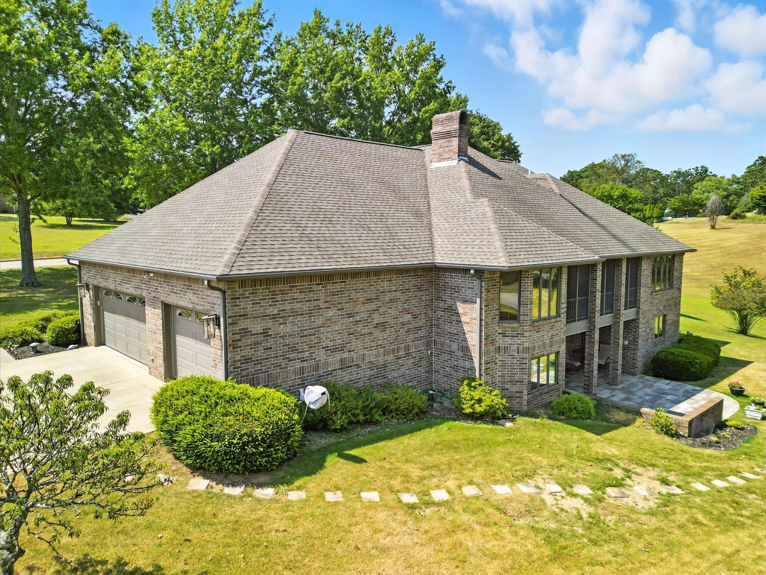 203 Rader DR, West Plains, MO 65775