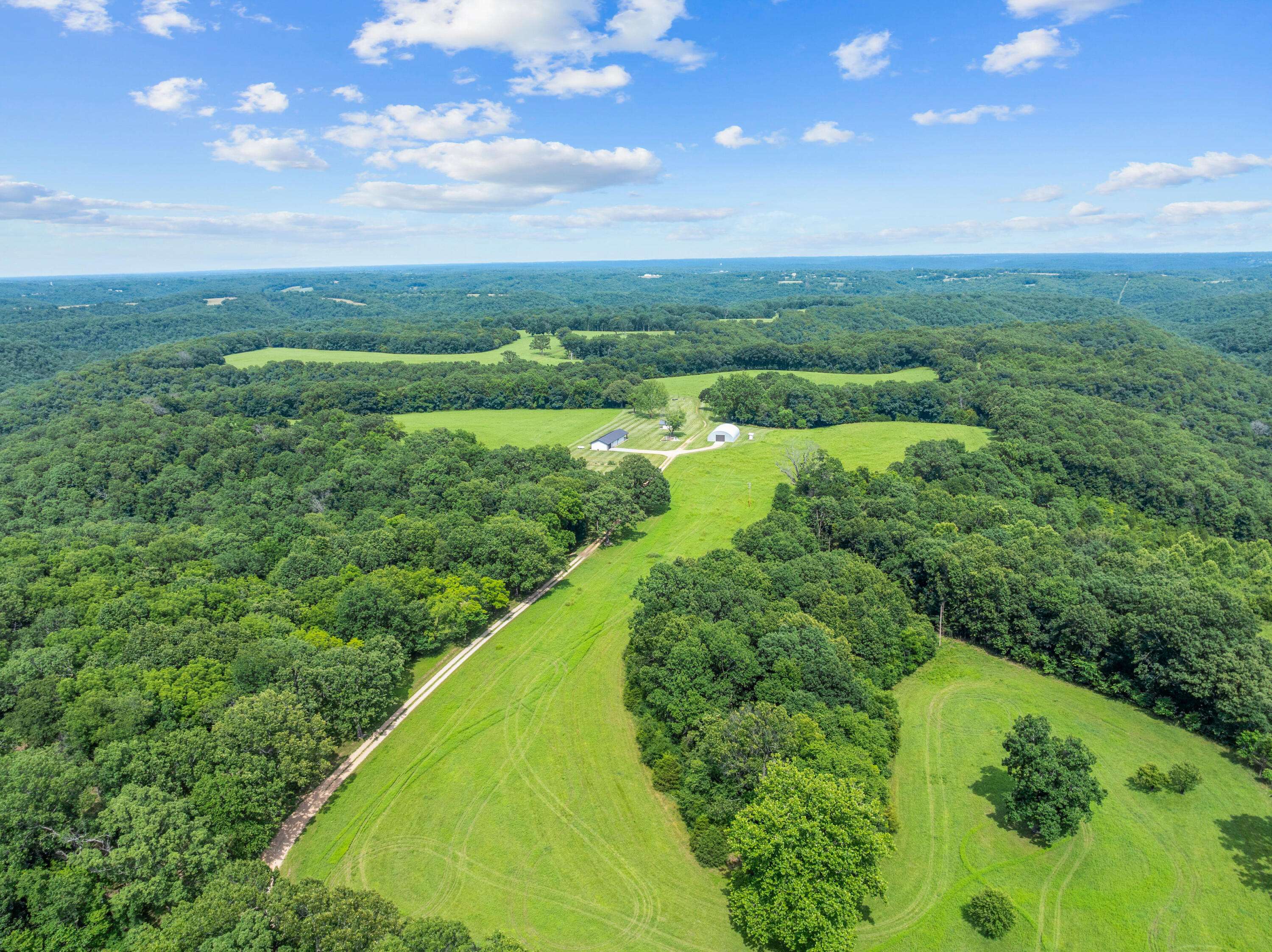 27255 Farm Road 2090, Cape Fair, MO 65624