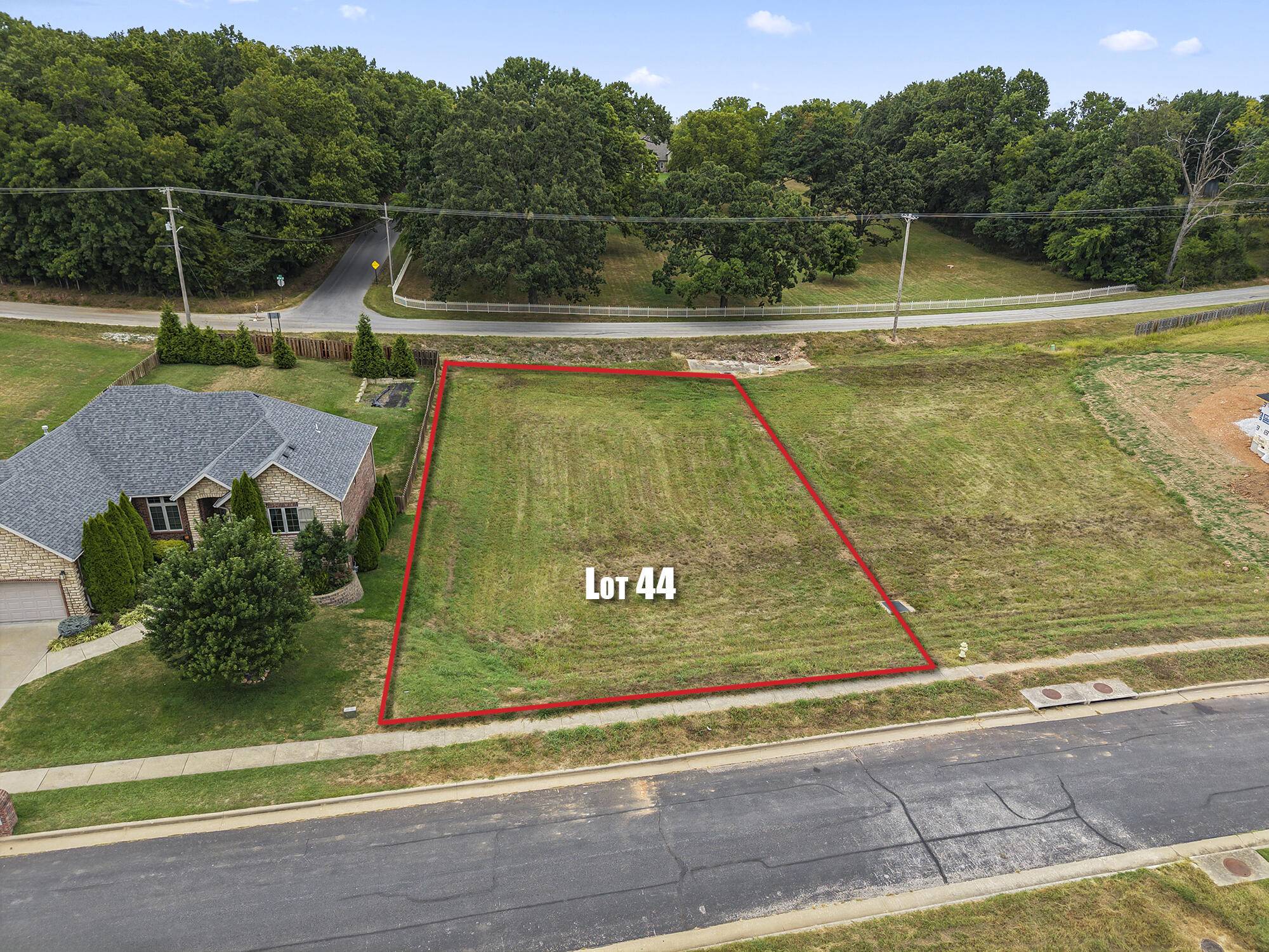 1563 W Gaslight DR, Springfield, MO 65810