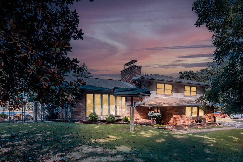 161 Brewster RD, Hollister, MO 65672