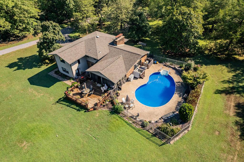 161 Brewster RD, Hollister, MO 65672