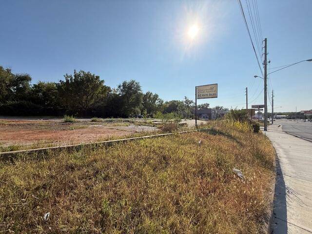 1624 W Kearney ST, Springfield, MO 65803
