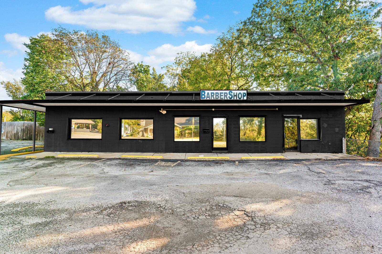 718 S Business 65 #C, Branson, MO 65616