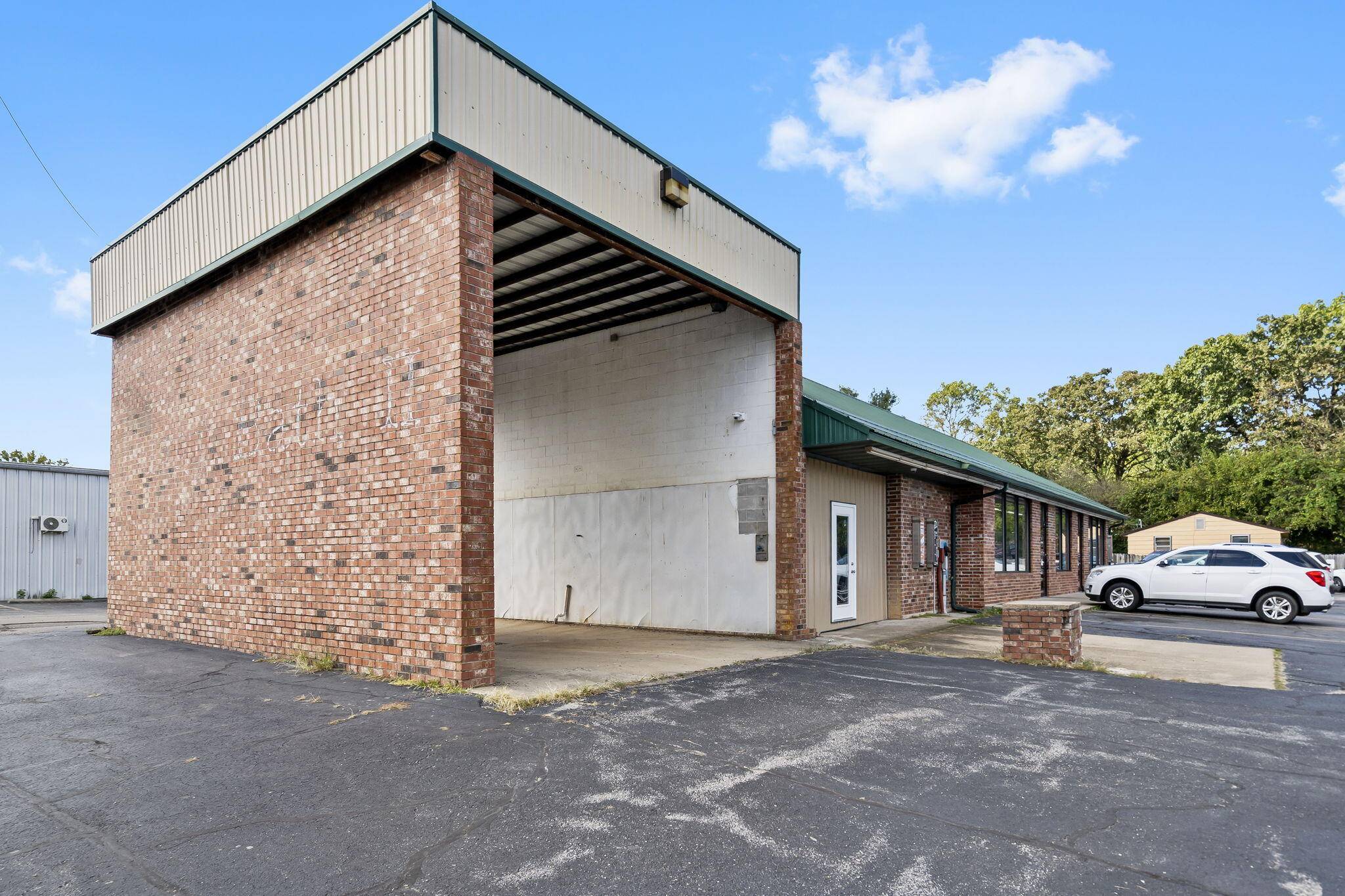 1711 Porter Wagoner BLVD, West Plains, MO 65775