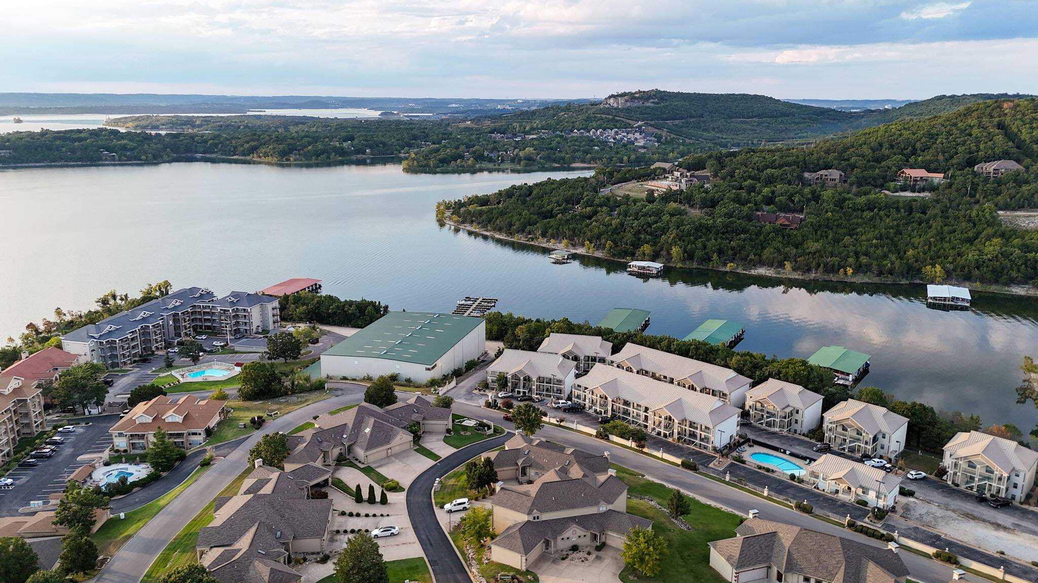 225 Lower Emerald Bay CIR #13, Hollister, MO 65672