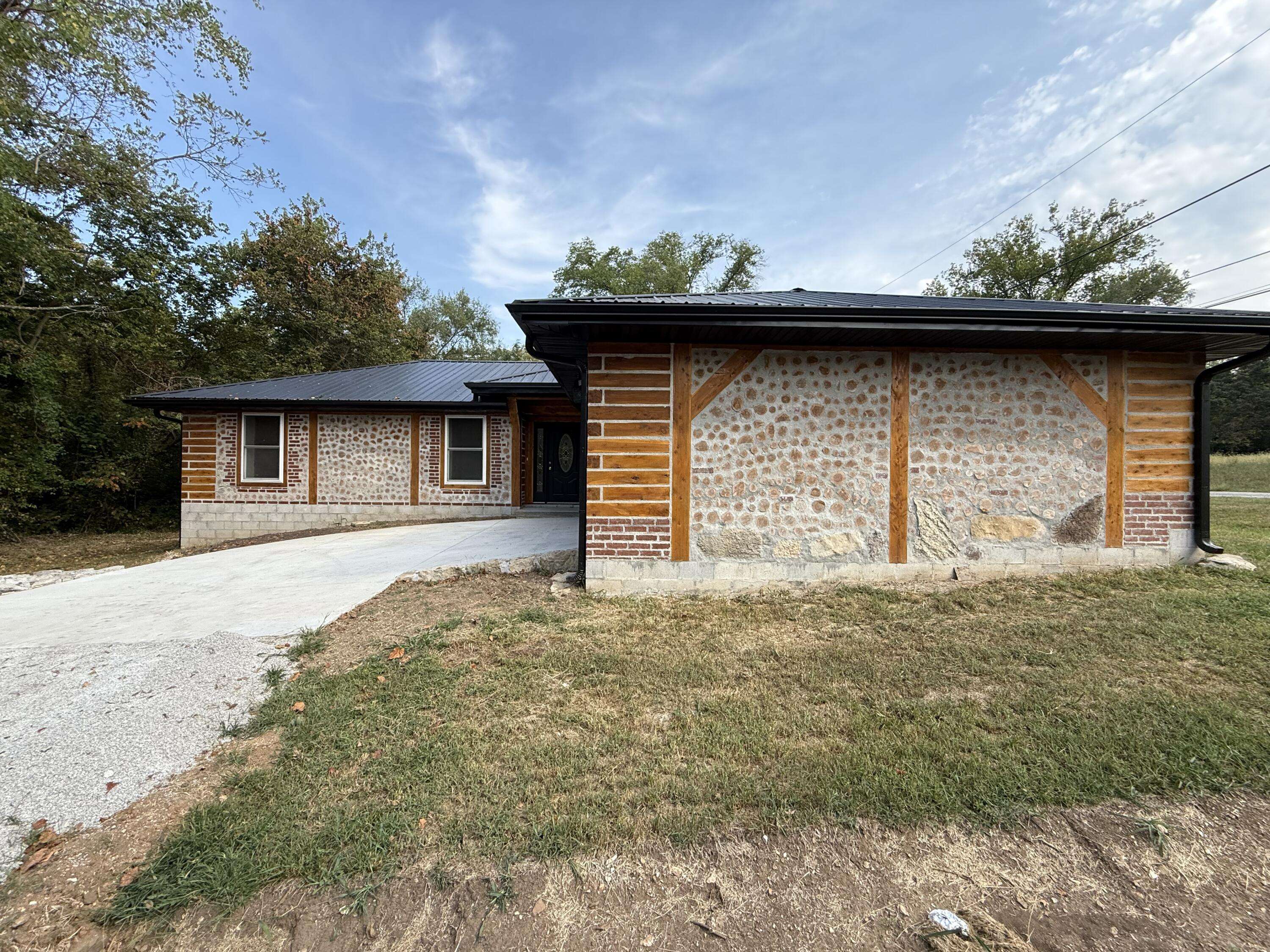 613 E Main ST, Humansville, MO 65674