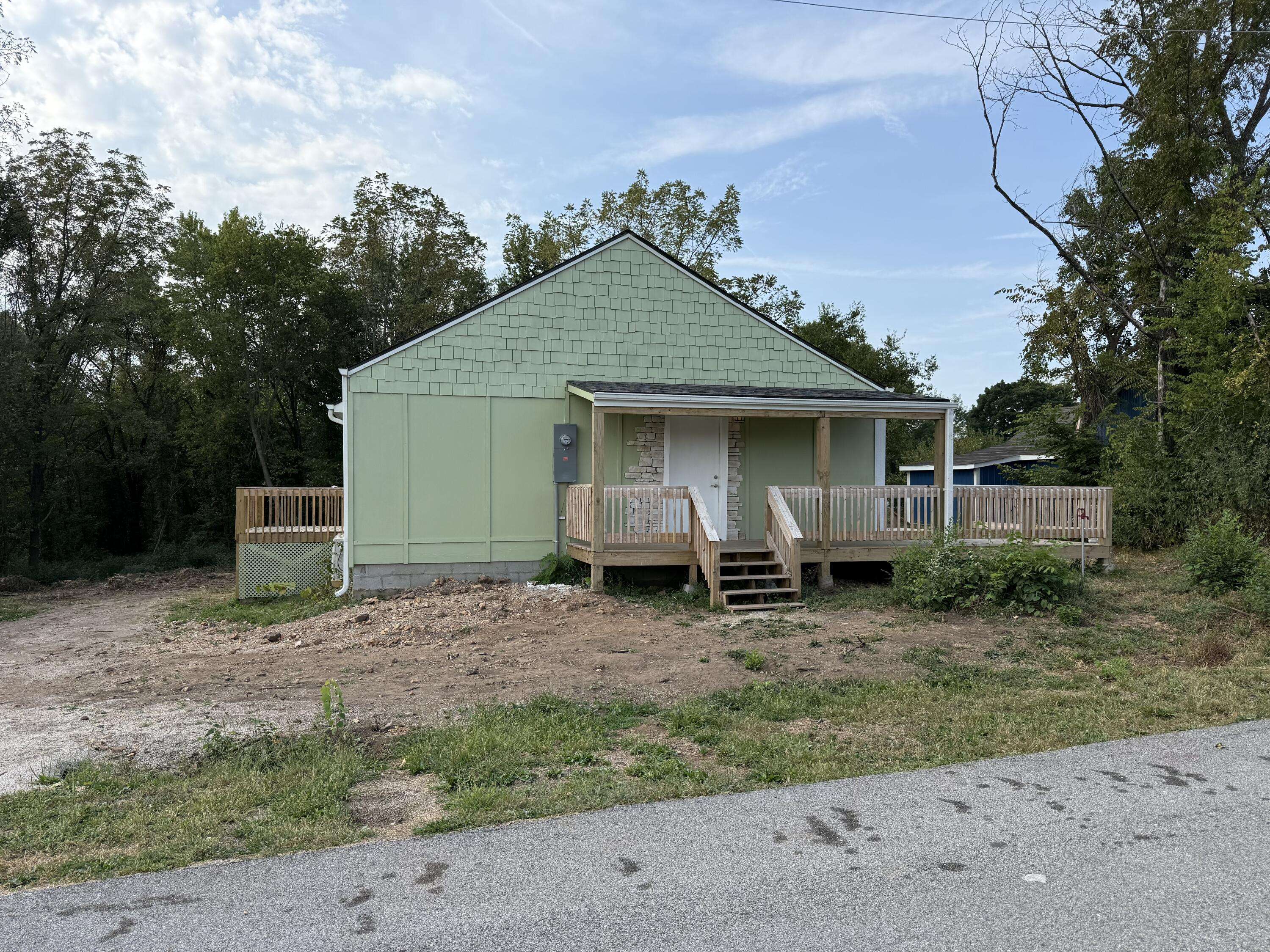 602 E Bertha ST, Humansville, MO 65674