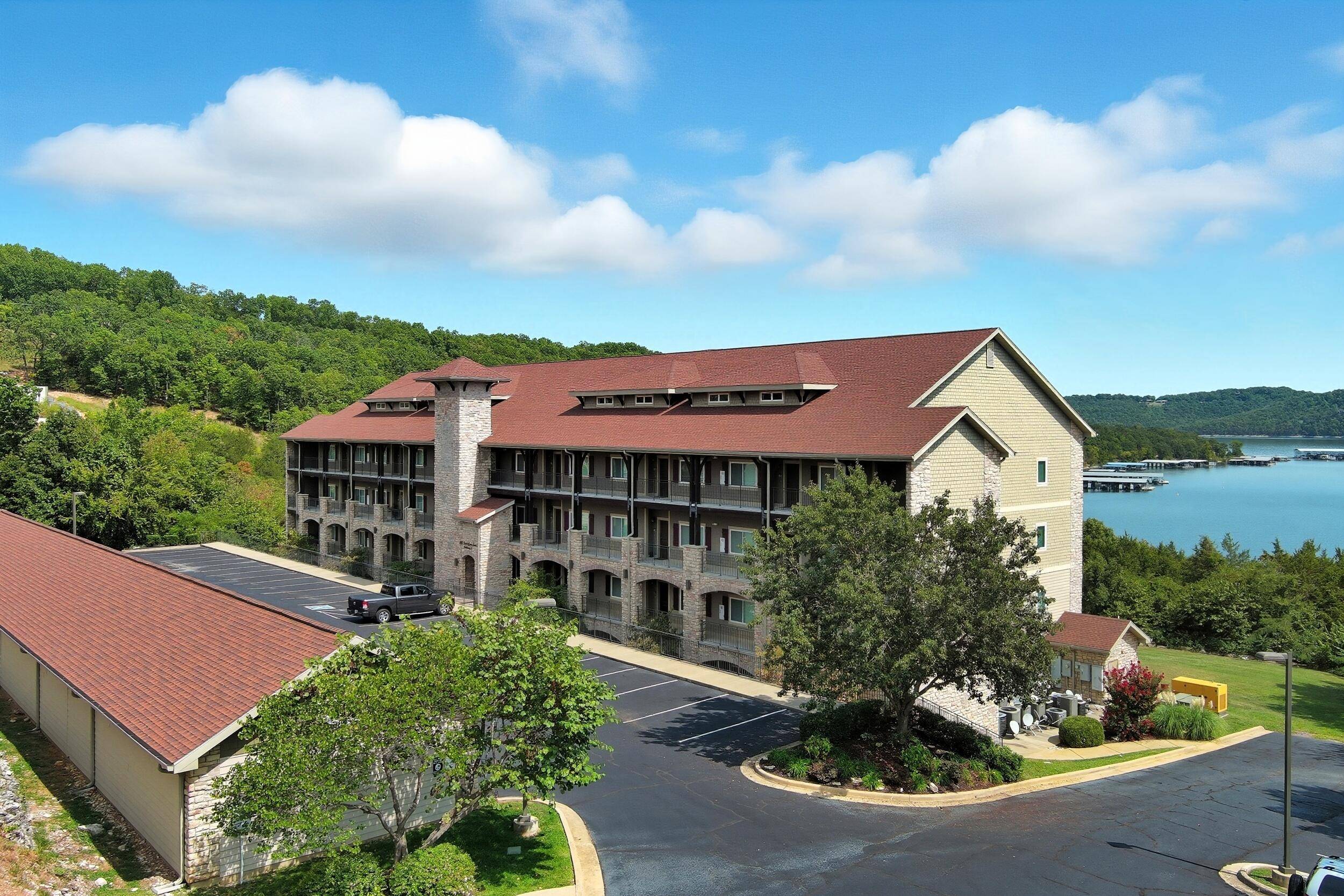 228 Seven Cove Lane #1-202, Kimberling City, MO 65686