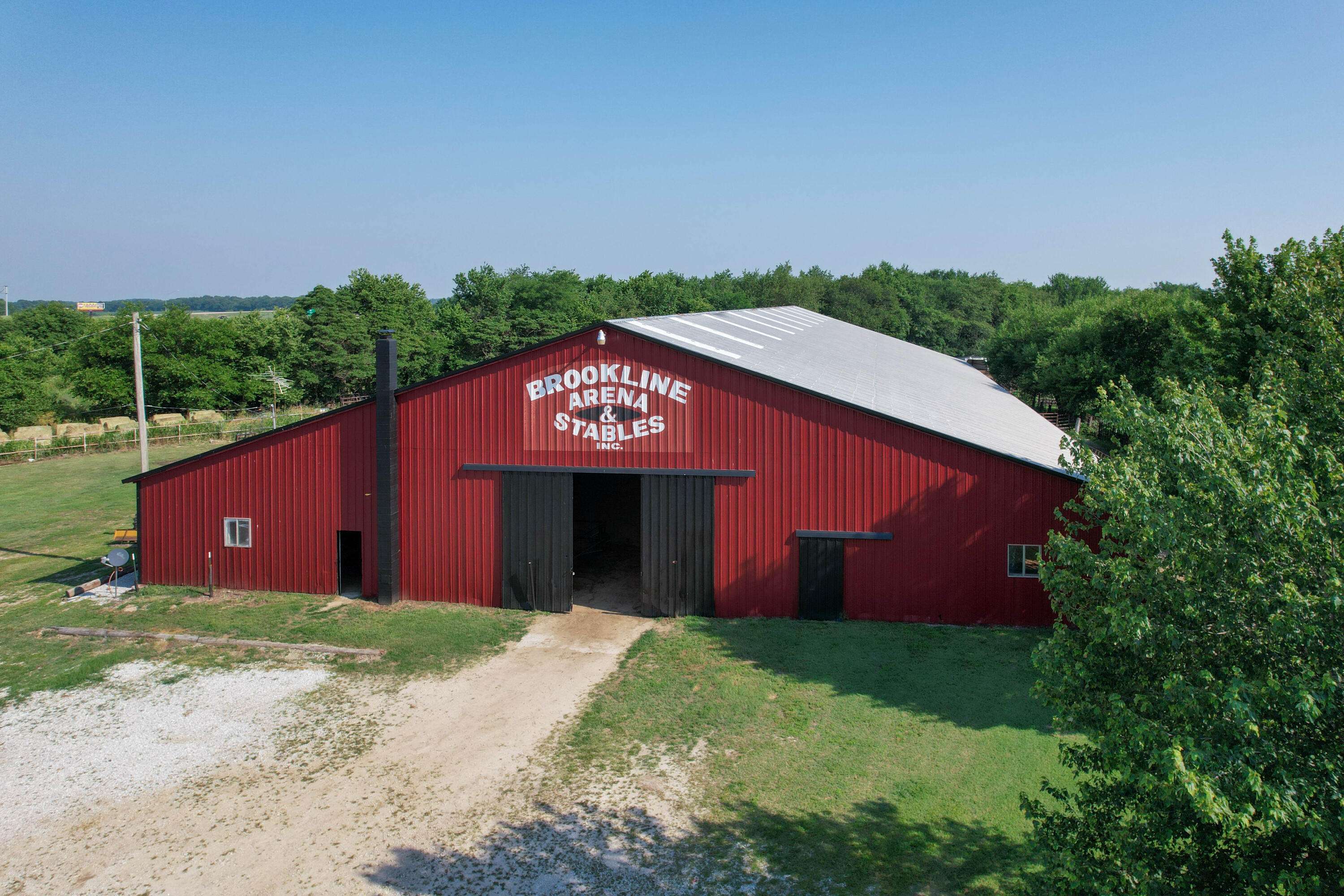 6323 W Farm Rd 156, Brookline, MO 65619