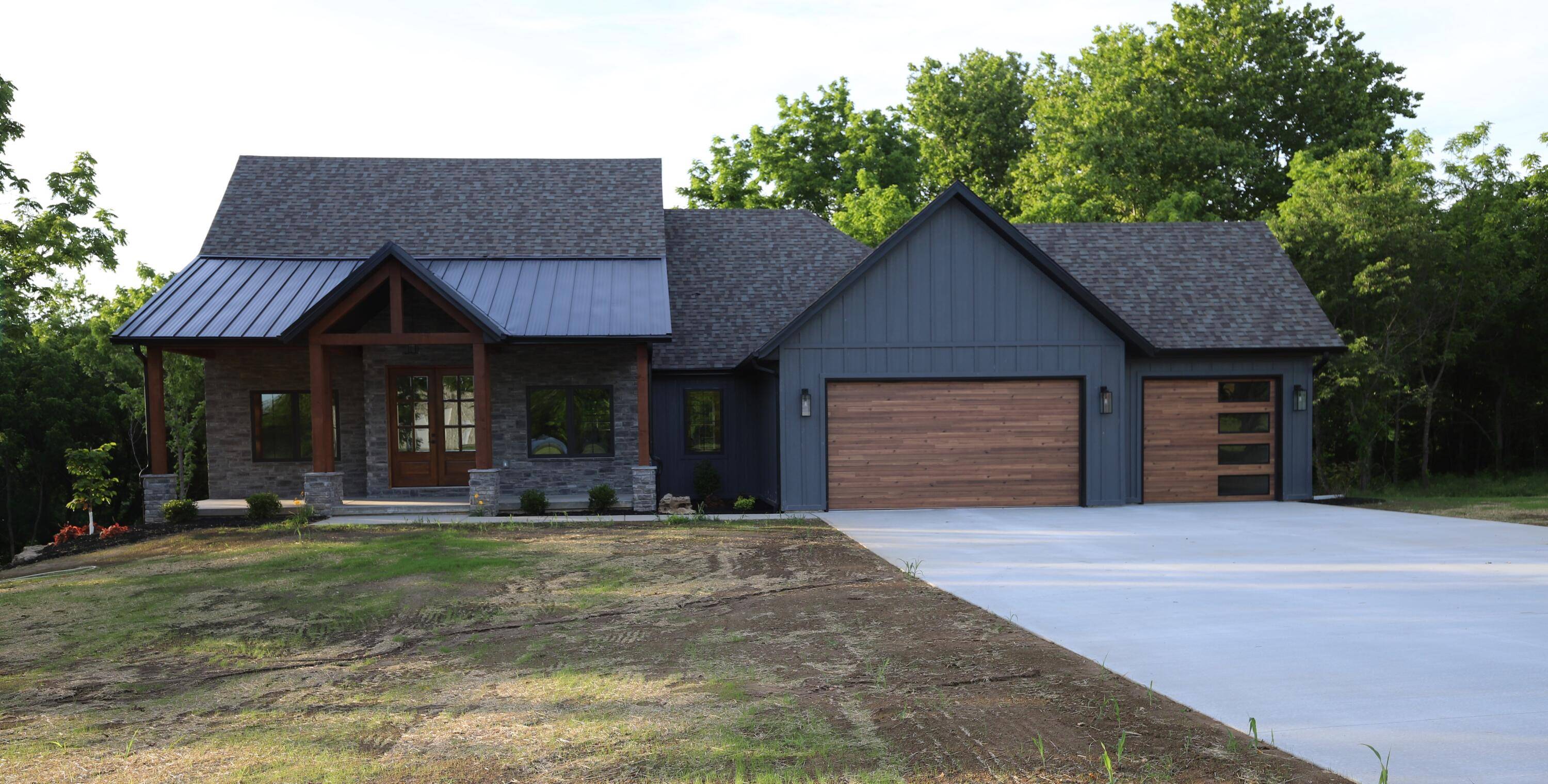 303 Crystal Valley Rd, Clever, MO 65631