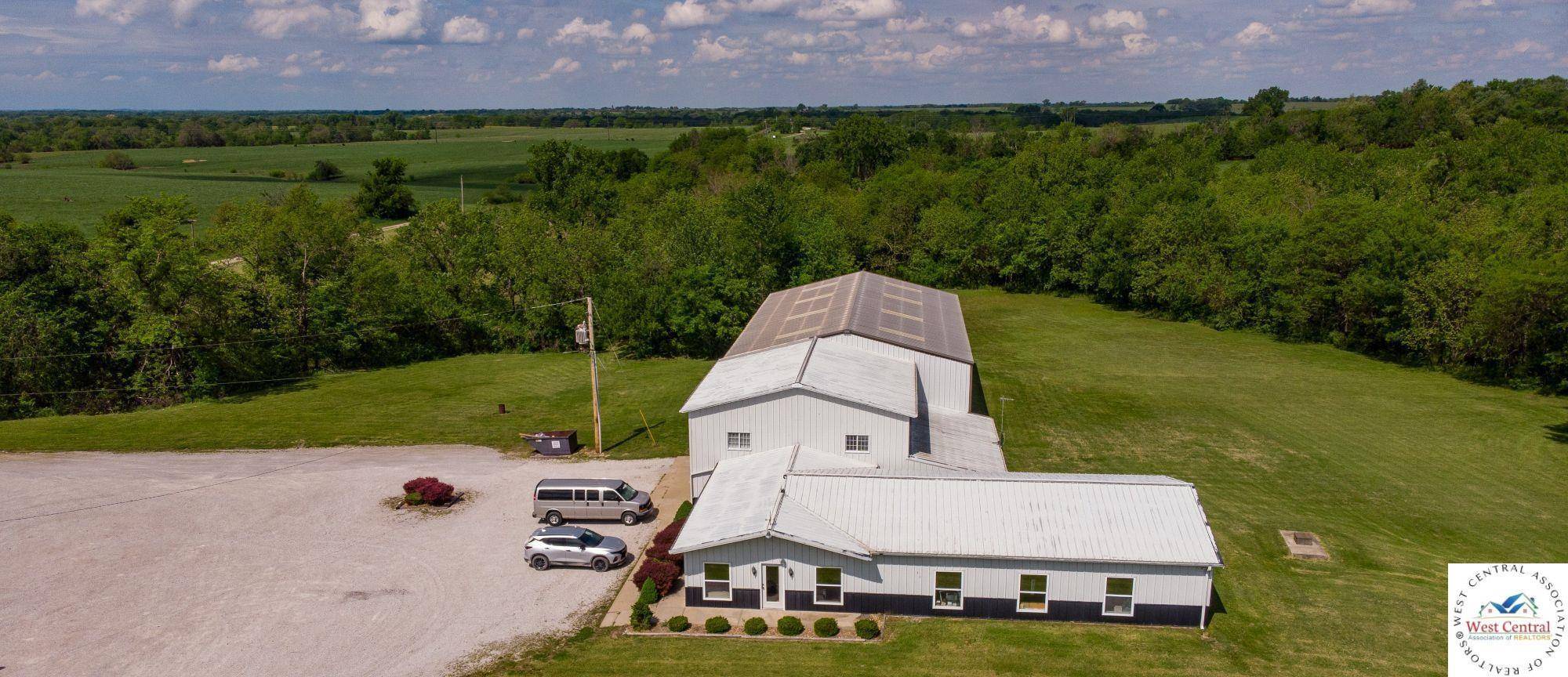8559 Mo-13, Clinton, MO 64735