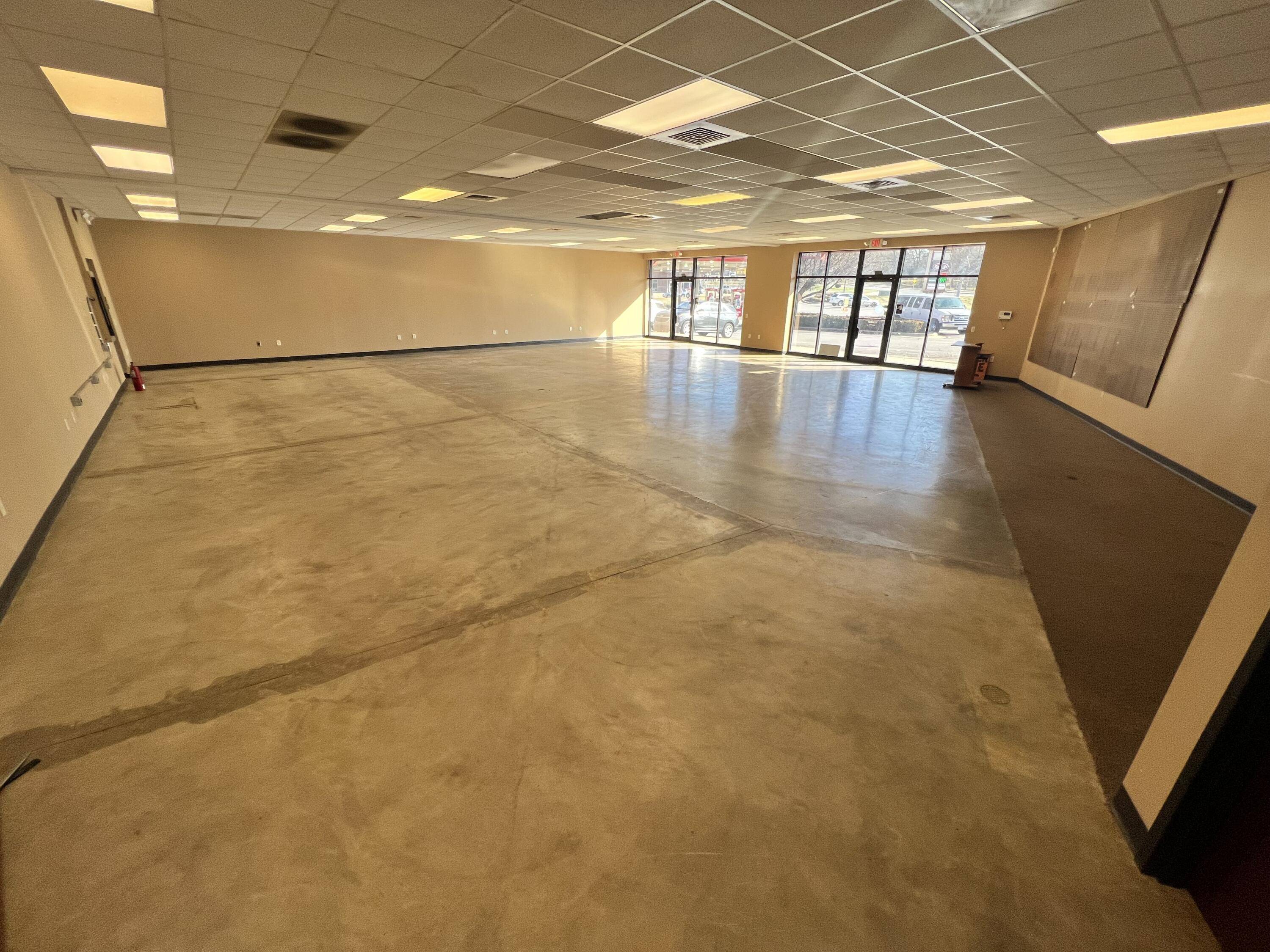 3459 W Kearney ST #112-116, Springfield, MO 65803